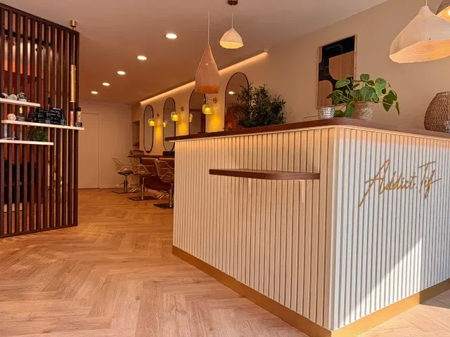 Addict’Tif - Coiffure Guérande - Photo de couverture - OneBooking
