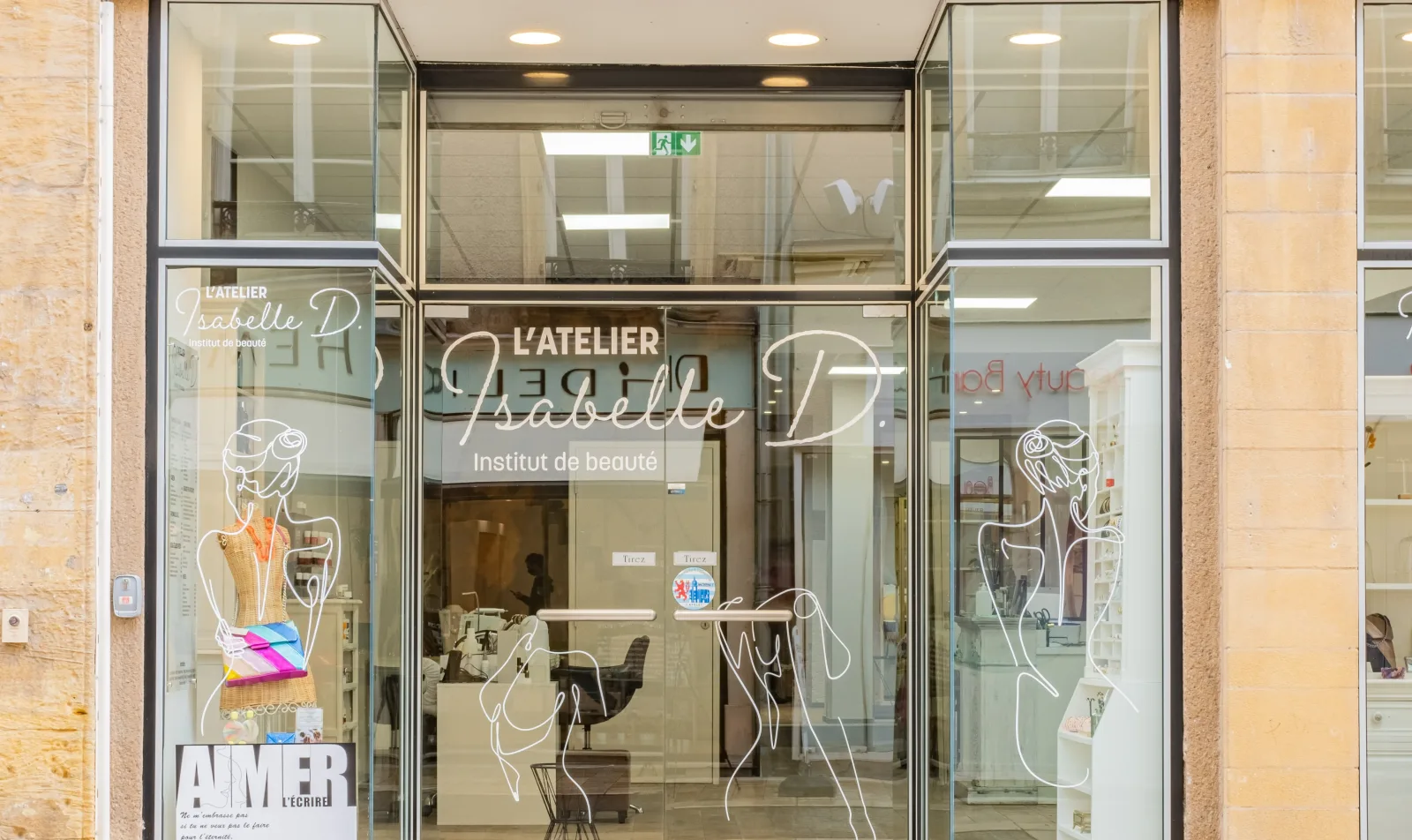 L’Atelier Isabelle D. - Onglerie Thionville - OneBooking
