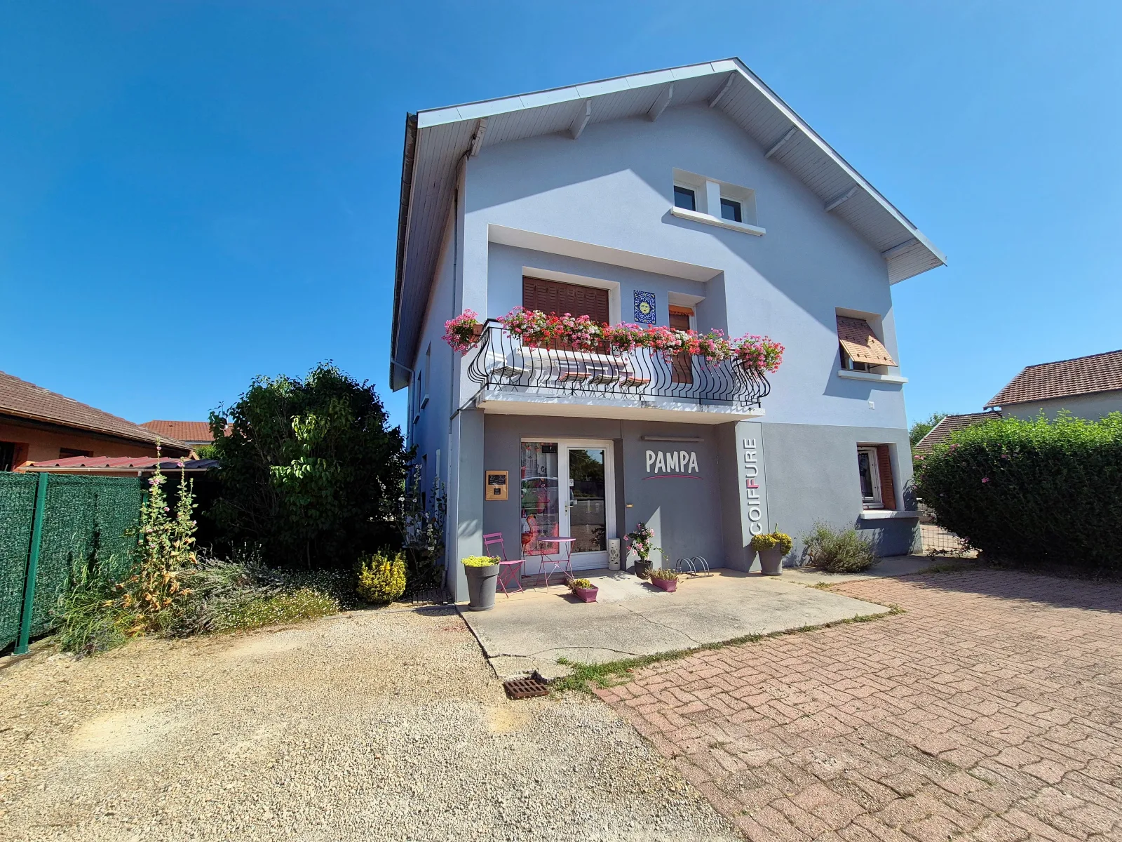 Pampa Coiffure - Coiffure Saint-Denis-lès-Bourg - OneBooking