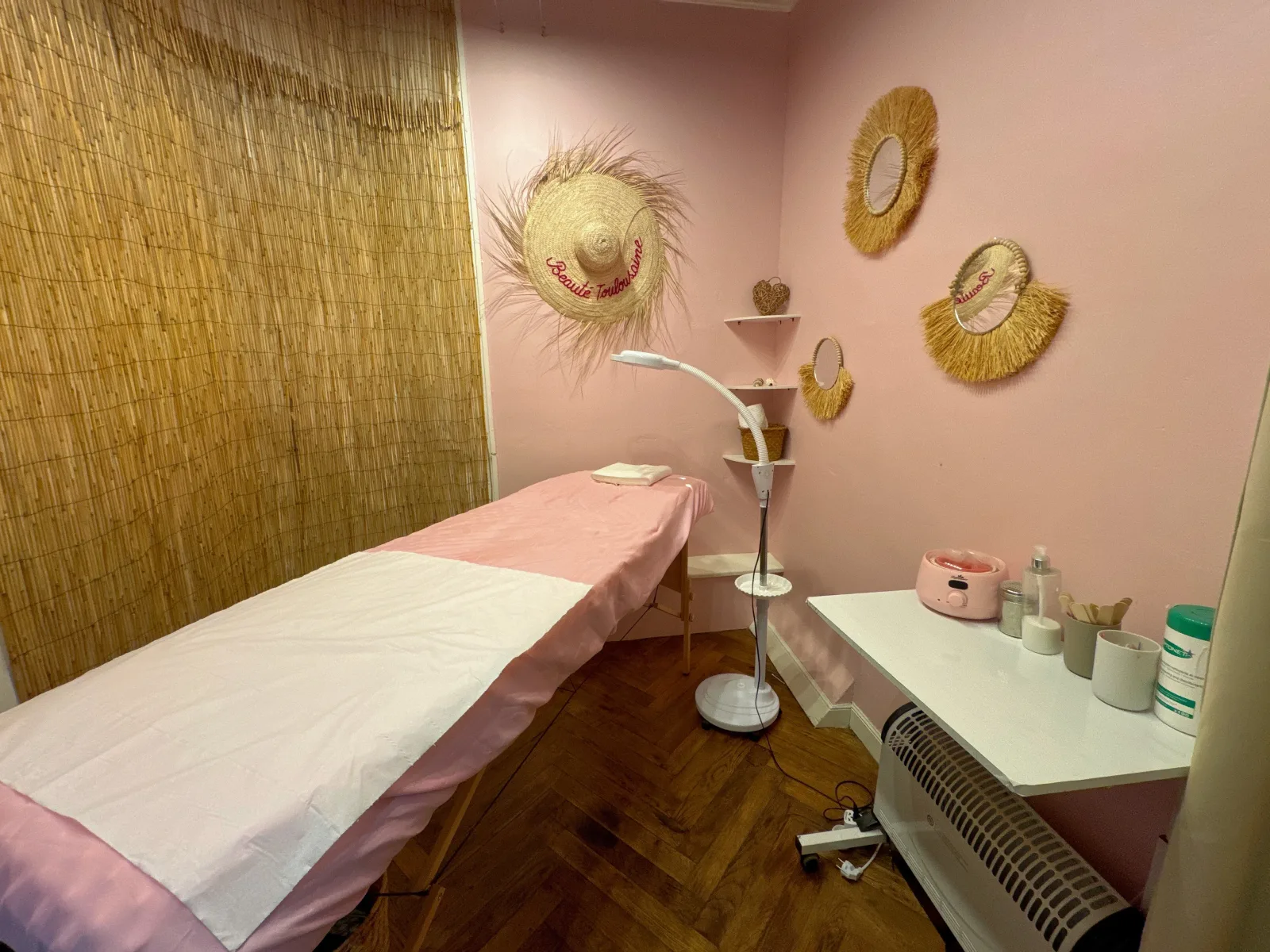 Ongles - Beauté toulousaine - Onglerie Toulouse - OneBooking