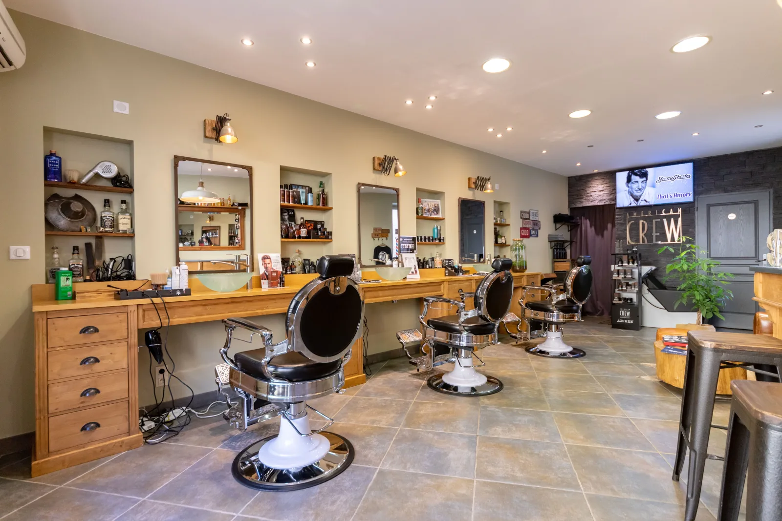 Le bon, la brute et le barbu - Barbier Vauvert - OneBooking