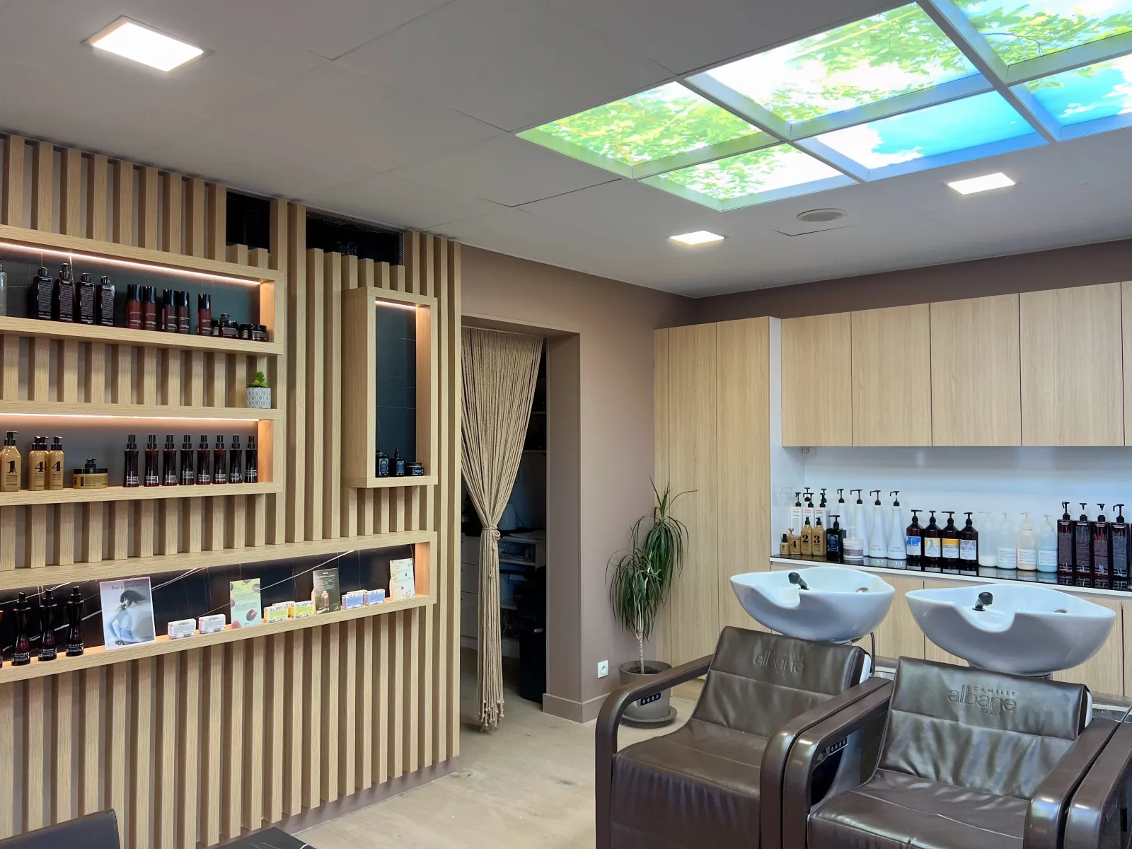 Le coiffeur de la place
