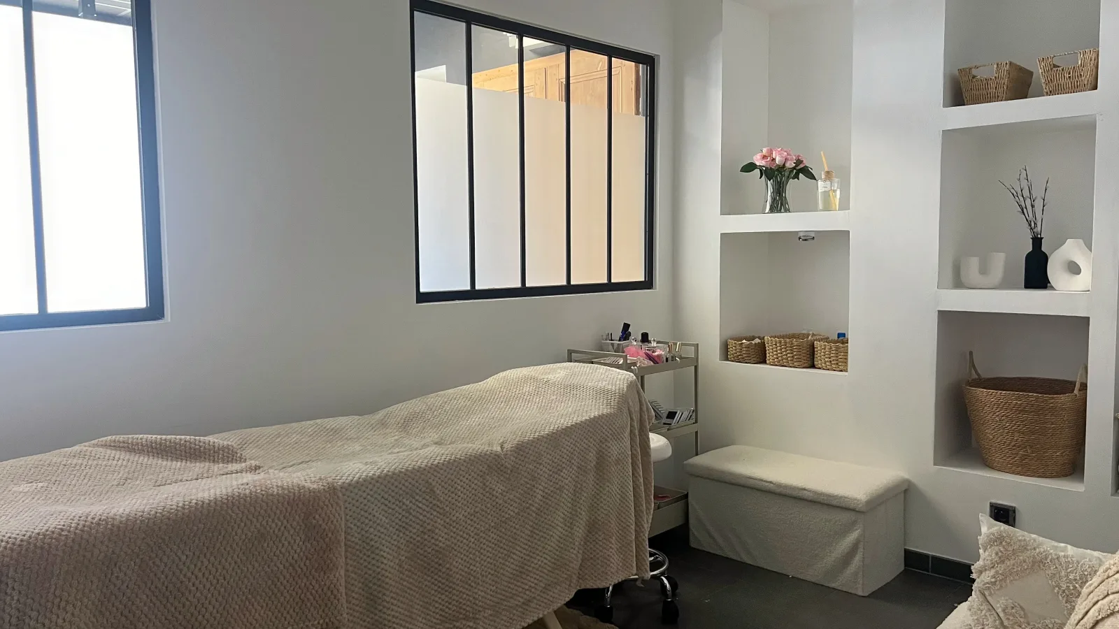Beauty By S - Sourcils & cils Villefranche-sur-Saône - OneBooking