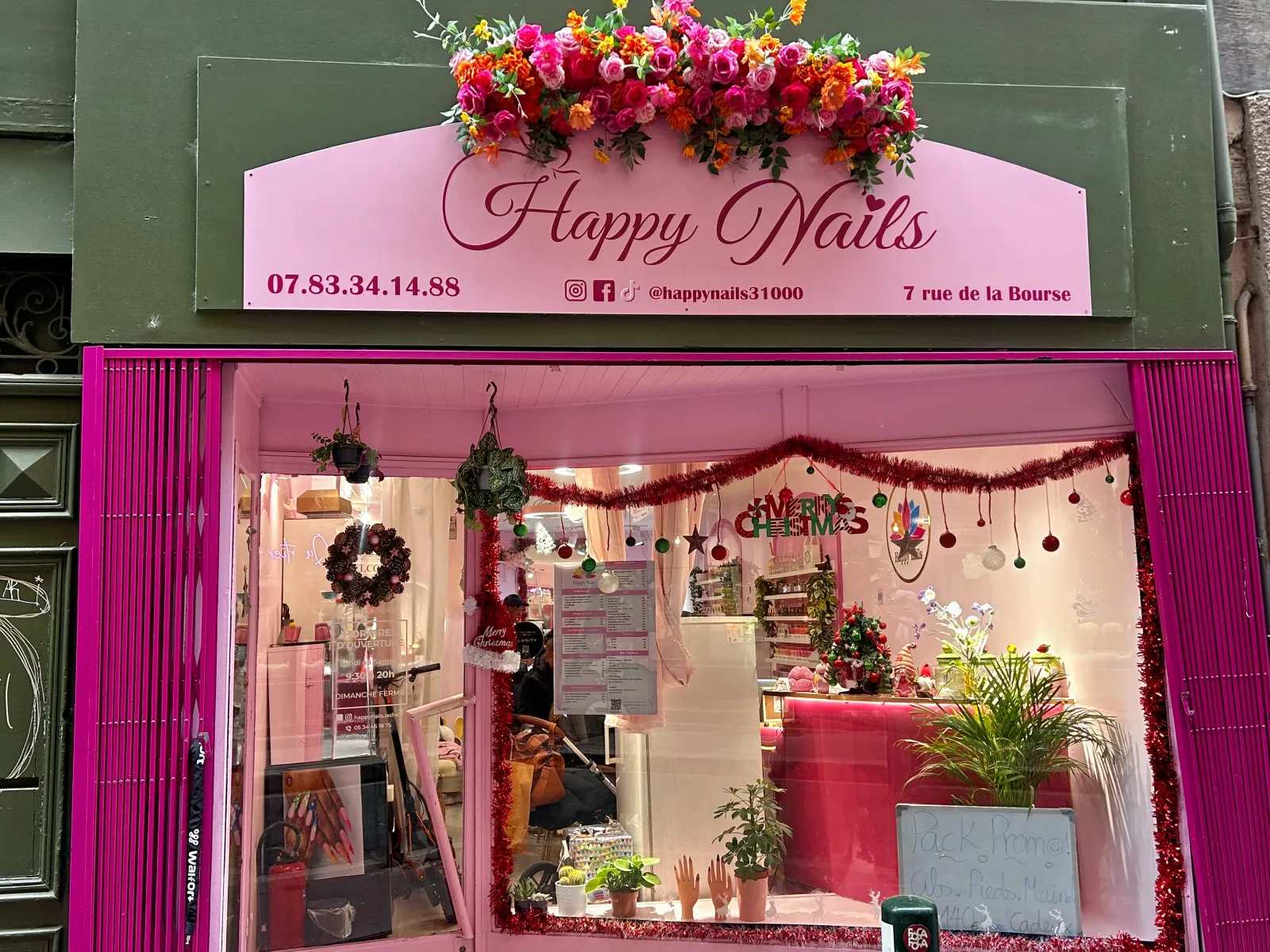 Happy Nails - Esquirol - Institut de beauté Toulouse - OneBooking