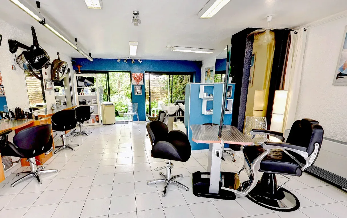 Bouniot Coiffeurs créateurs - Coiffure Châtellerault - OneBooking