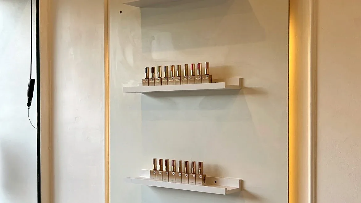 6 Beauty House - Onglerie Plaisir - Photo de couverture - OneBooking