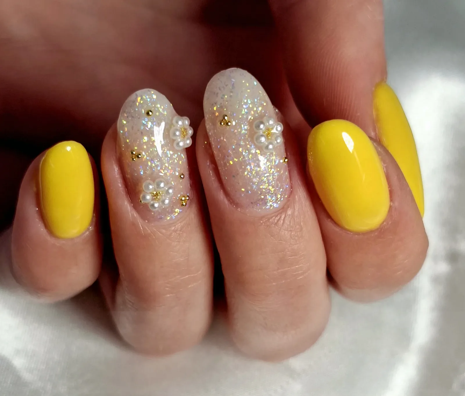My Nails Activity - Onglerie Roanne - Photo de couverture - OneBooking