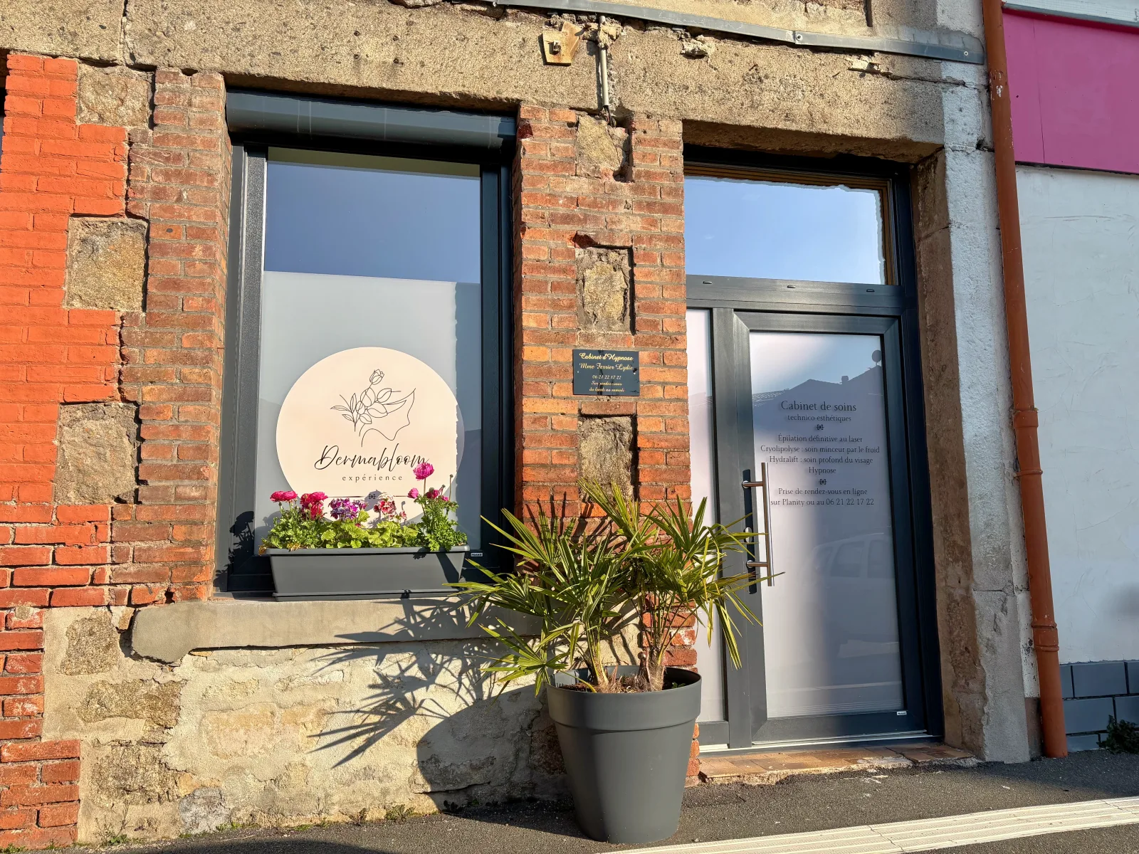 Dermabloom Expérience - Épilation Unieux - OneBooking