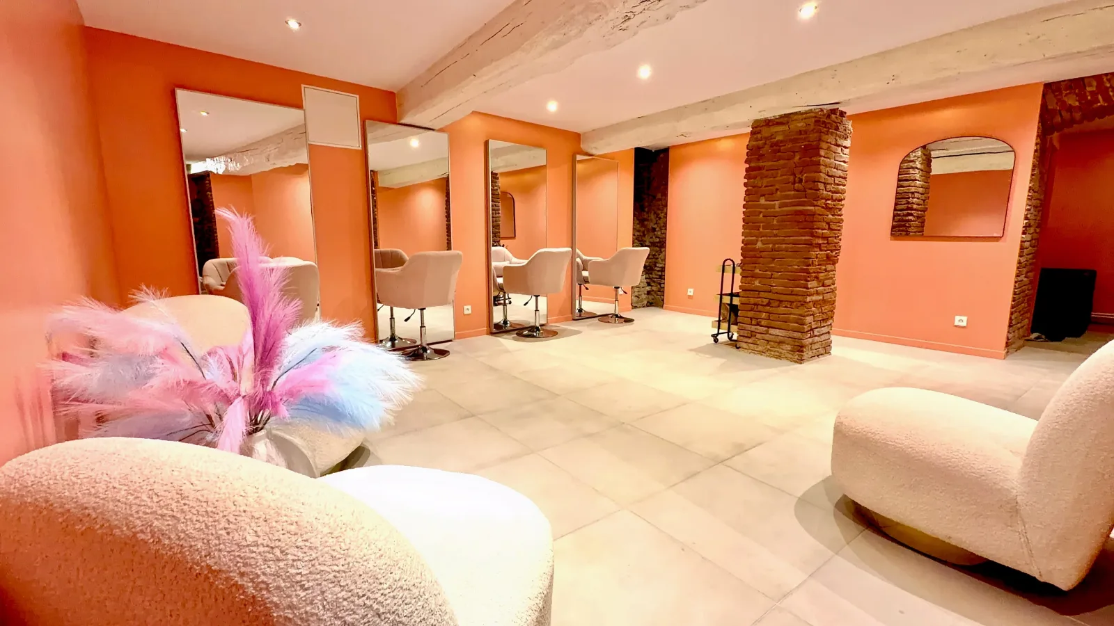 Vanity Suites Head SPA Coréen Pousse / Réhaussement & Browlift Coréen / Balayage Signature - Coiffure Toulouse - OneBooking