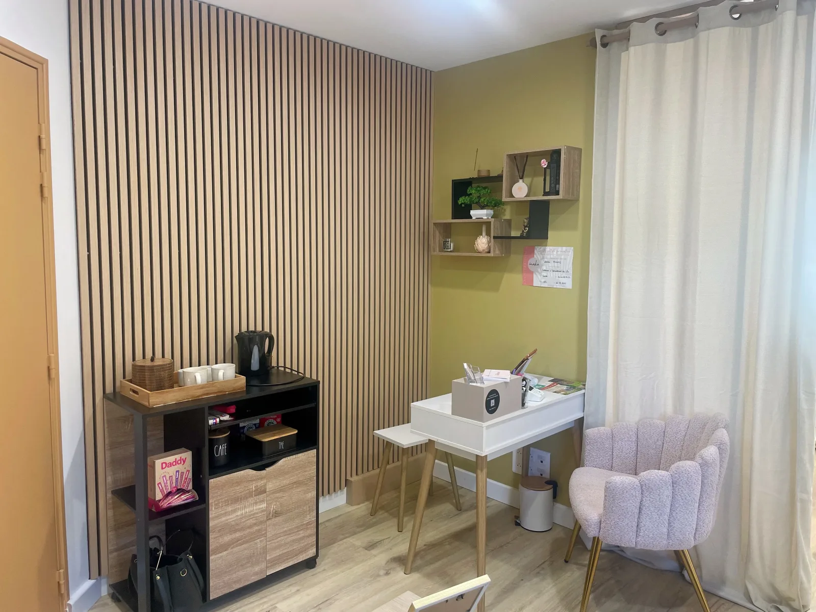 Les jolis Blooms - Instant Beauté - Coiffure Bouaye - OneBooking