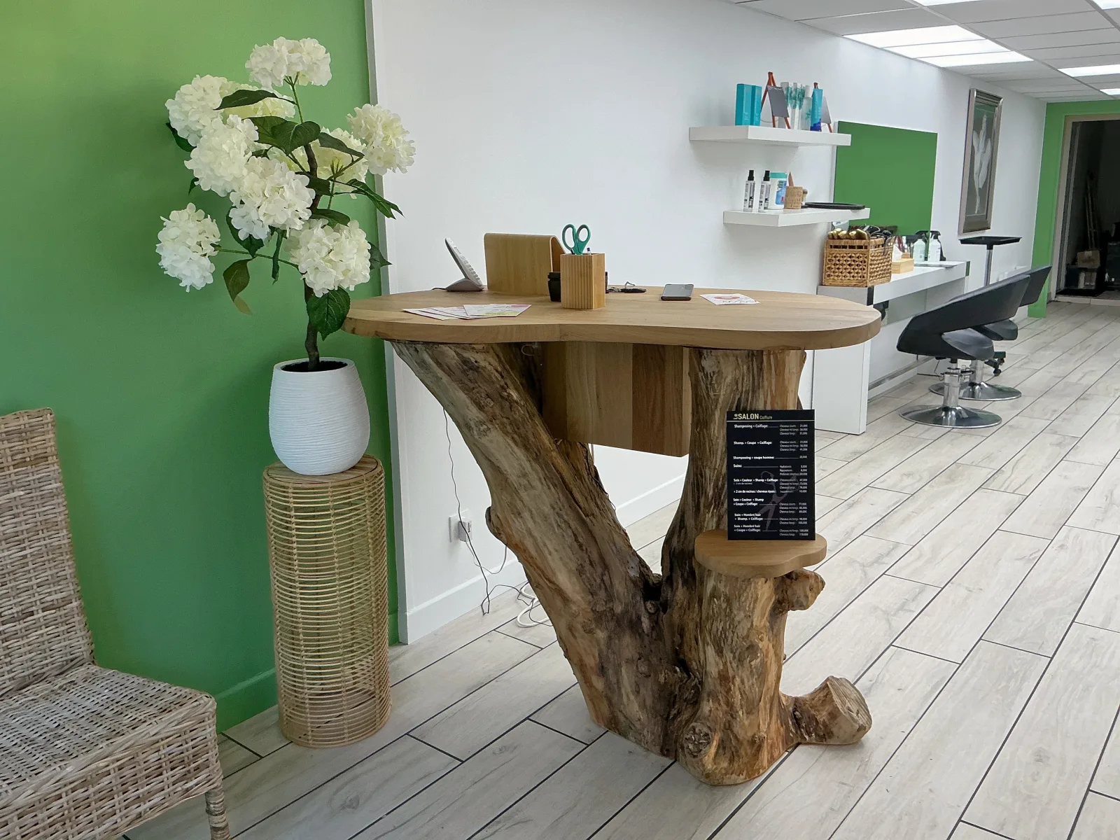 LE SALON Coiffure Coloriste - Coiffure Villefranche-sur-Saône - OneBooking