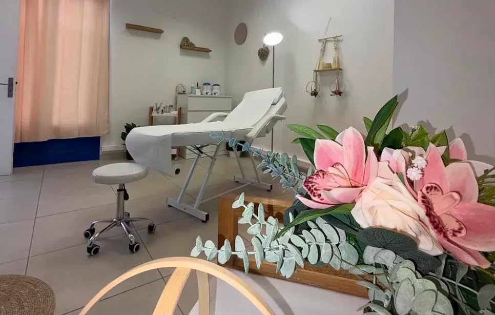 L'instant beauté by Margot - Onglerie Le Rouret - Photo de couverture - OneBooking