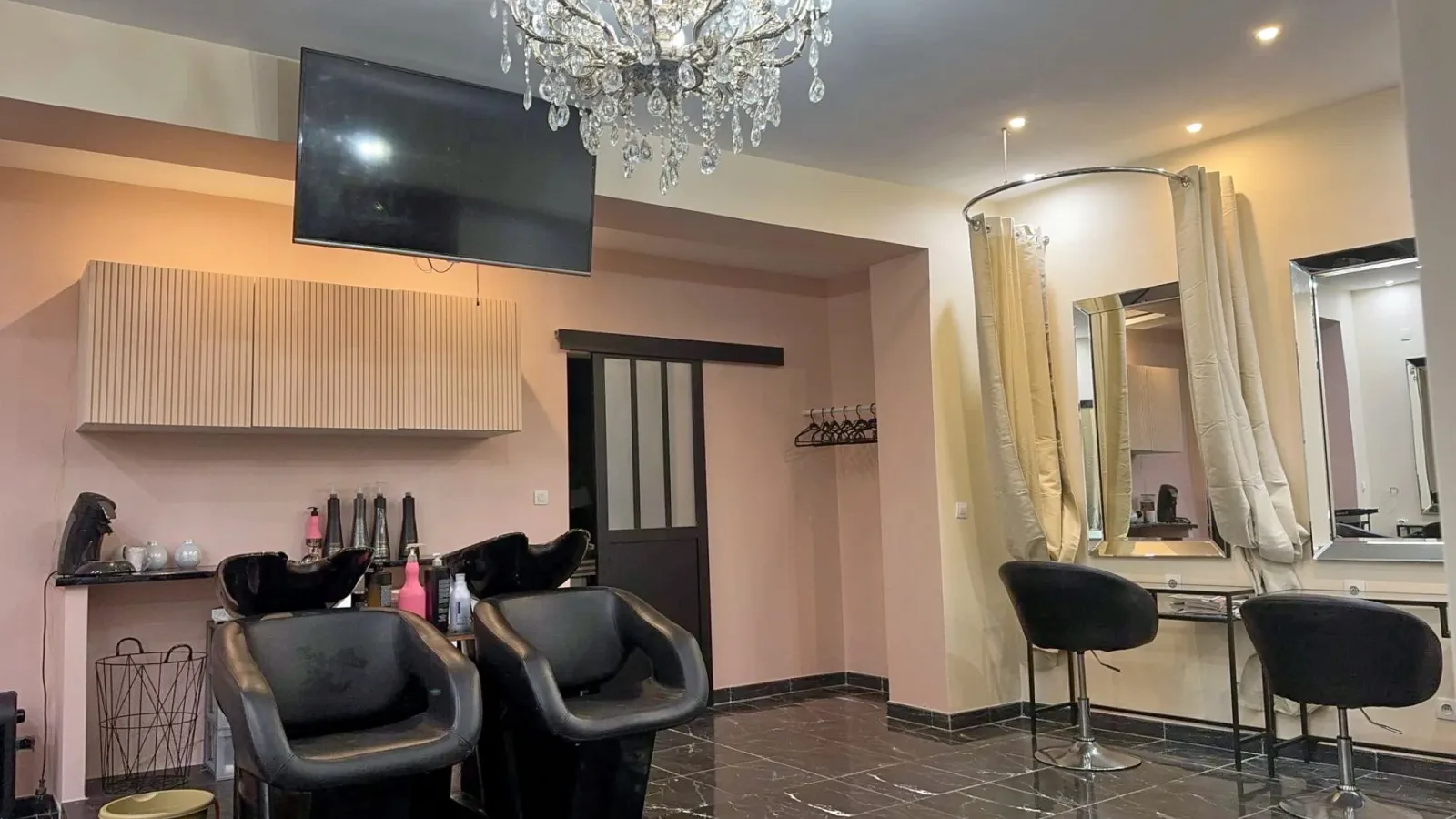 Saraness - Coiffure Villiers-le-Bel - OneBooking