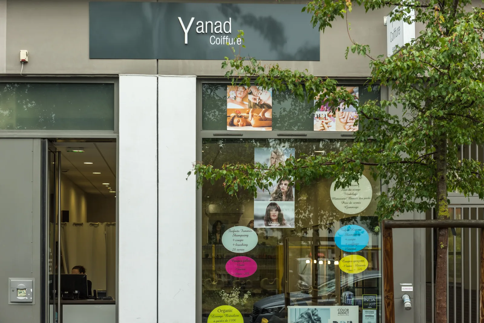 Yanad coiffure