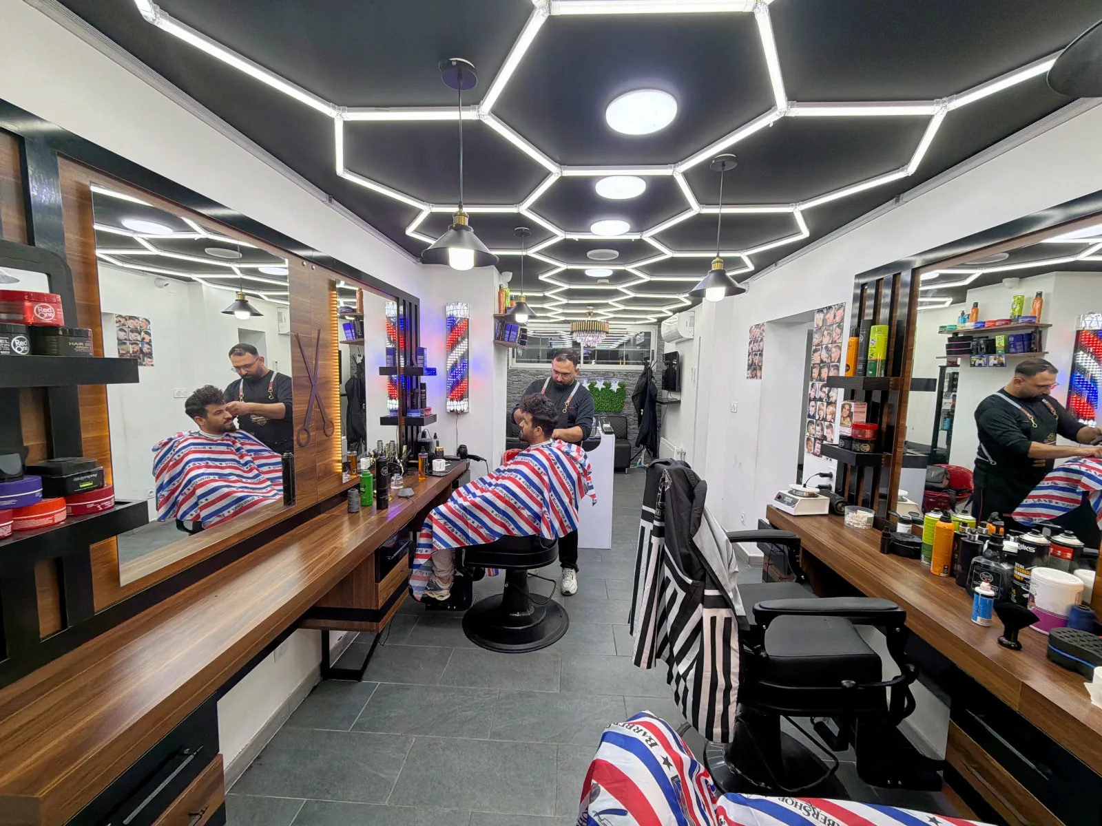 JB BarberShop - Coiffure Toulouse - OneBooking