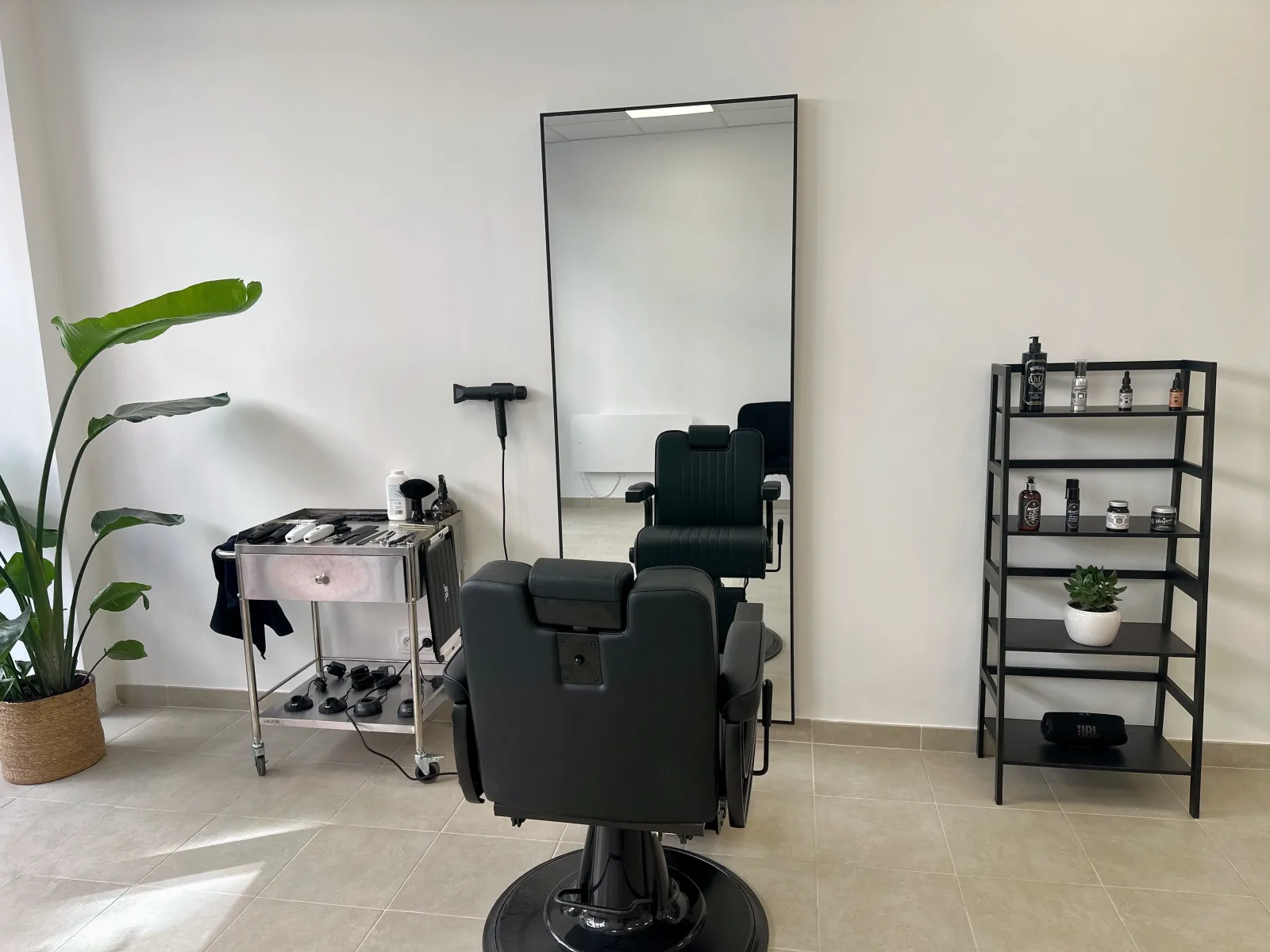 Marca House - Coiffure Le Teil - Photo de couverture - OneBooking