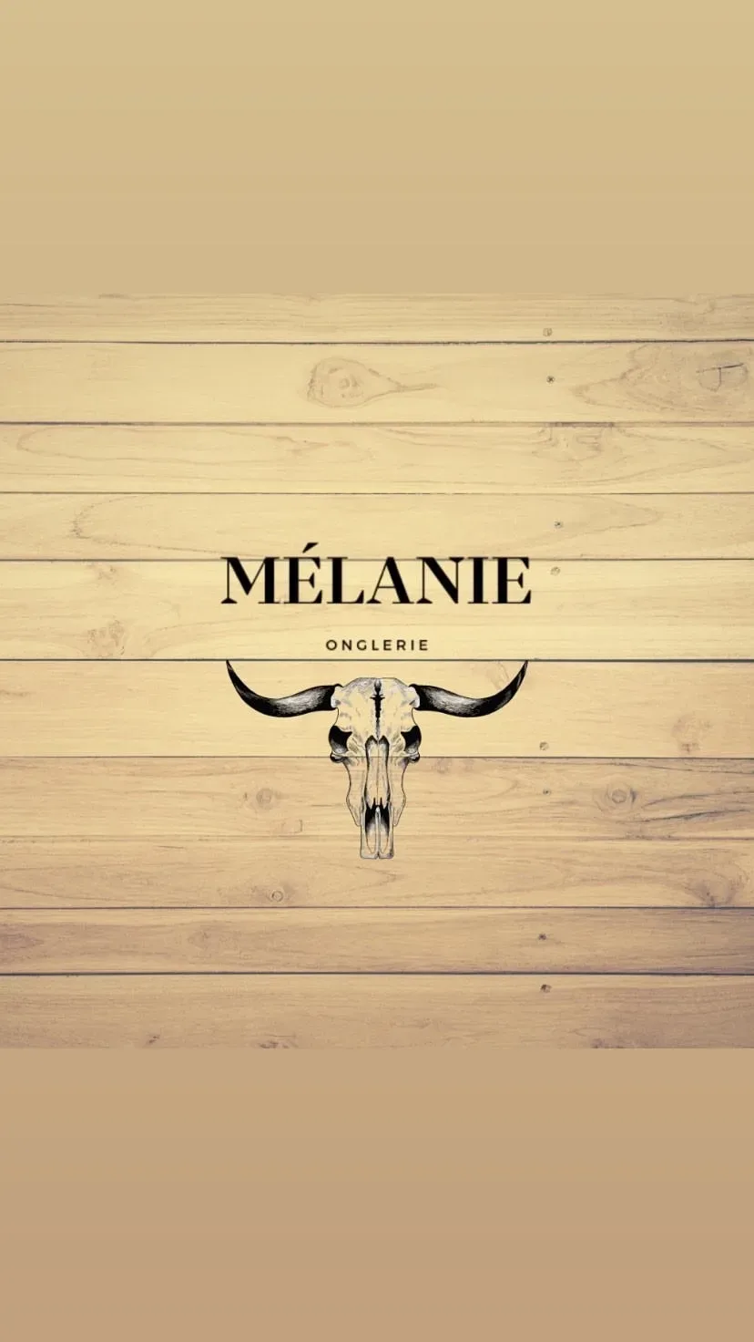 Mélanie Ongles