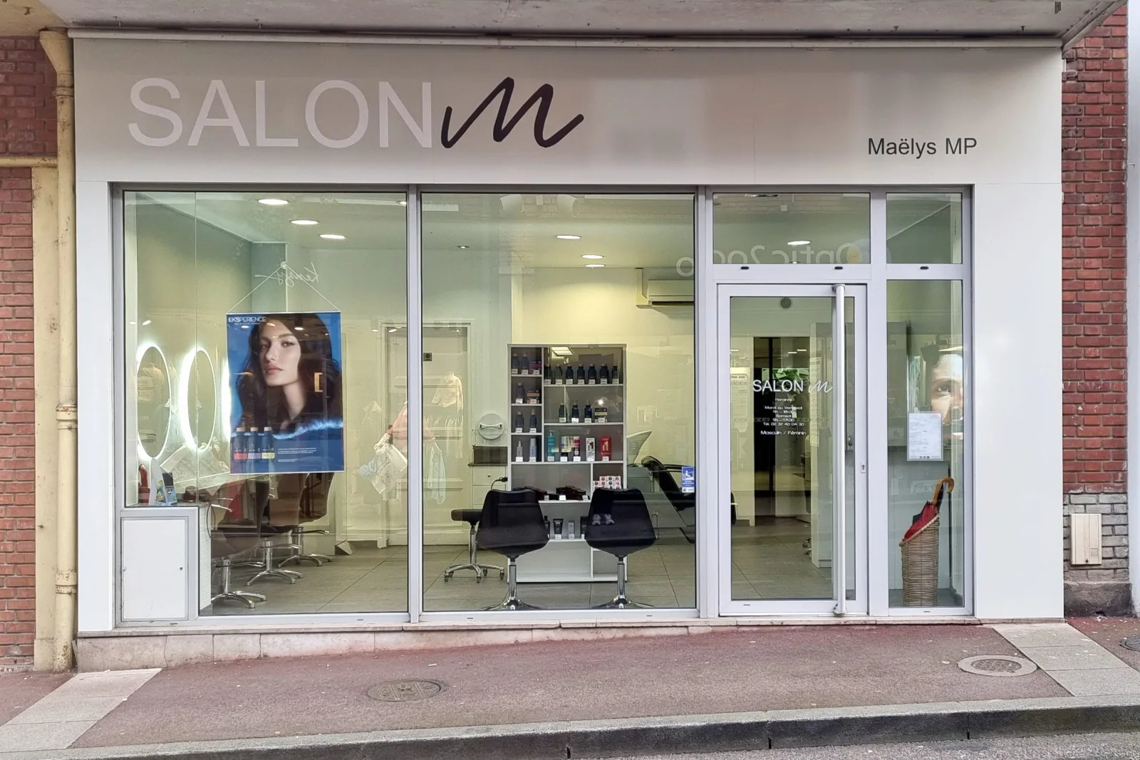 Salon M
