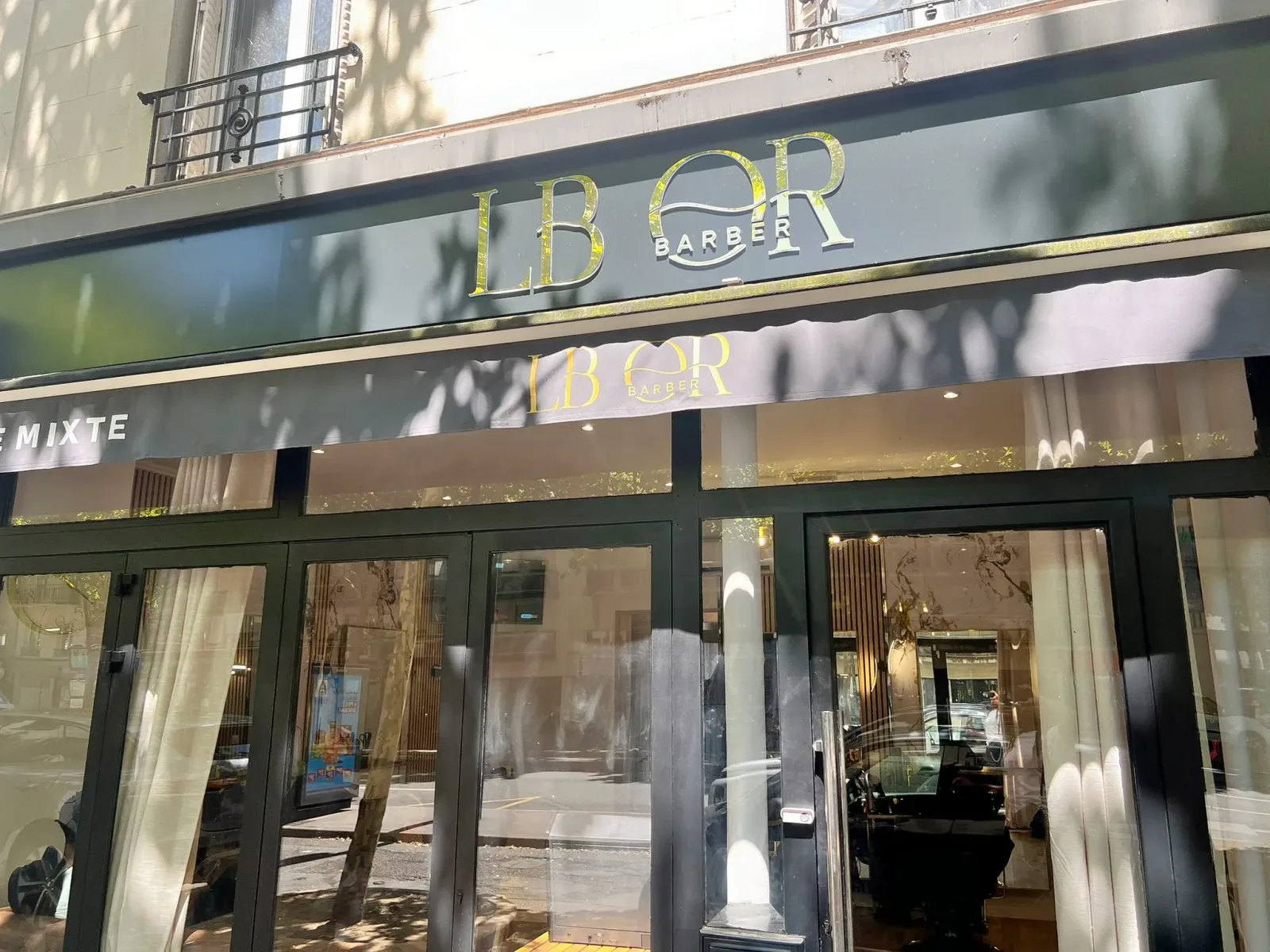 LB or barber - Onglerie Boulogne-Billancourt - OneBooking