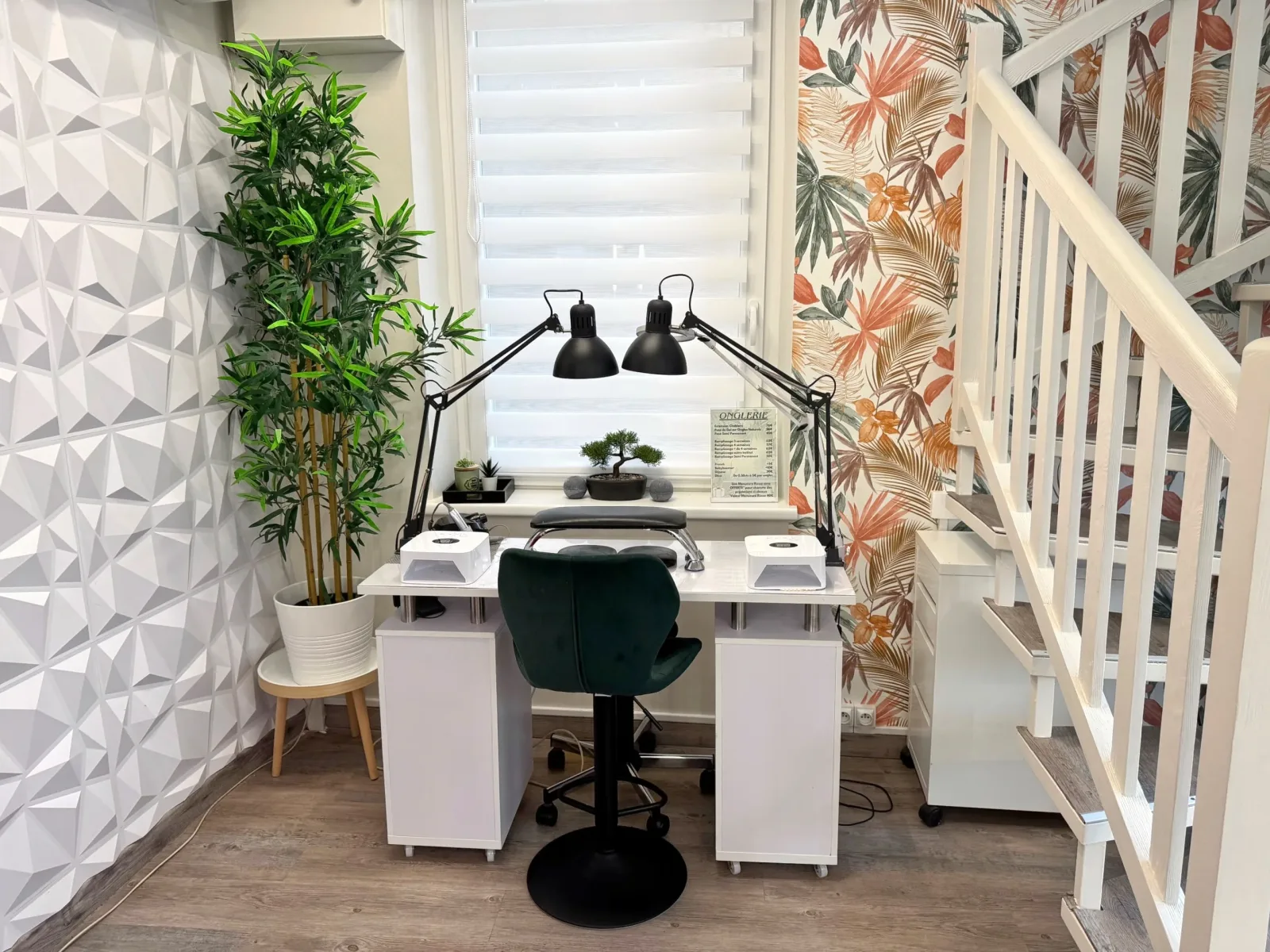 Divine Idylle - Onglerie Thionville - OneBooking