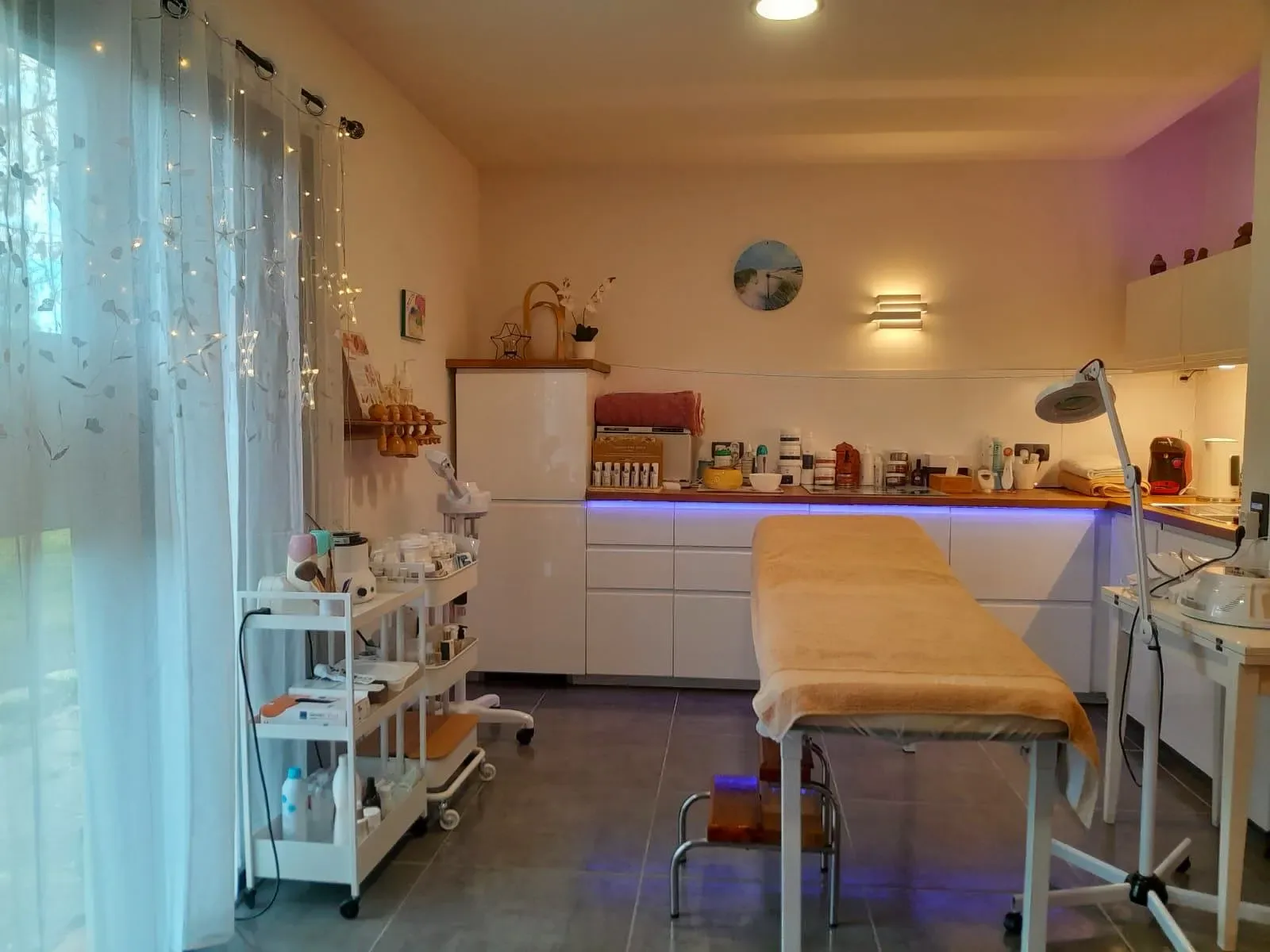 La Passerelle de beauté - Reiki - Onglerie Orange - OneBooking