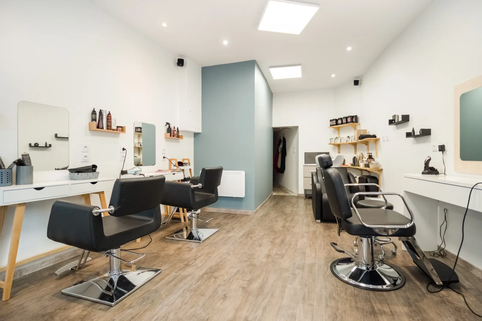 Et Pourquoi Pas ! - Coiffure Tarare - OneBooking