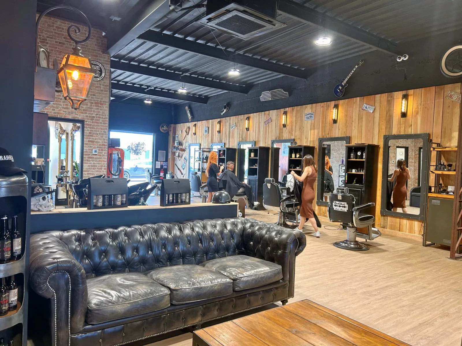 Barber Radikal & Rosy Shop