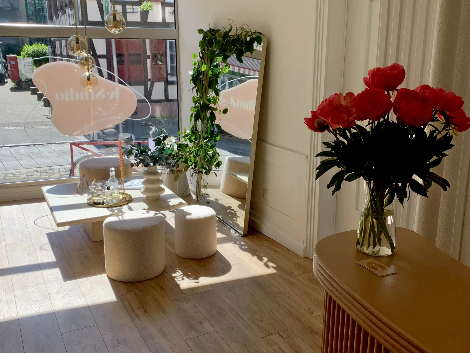 K Studio Beauty - Onglerie Schiltigheim - OneBooking