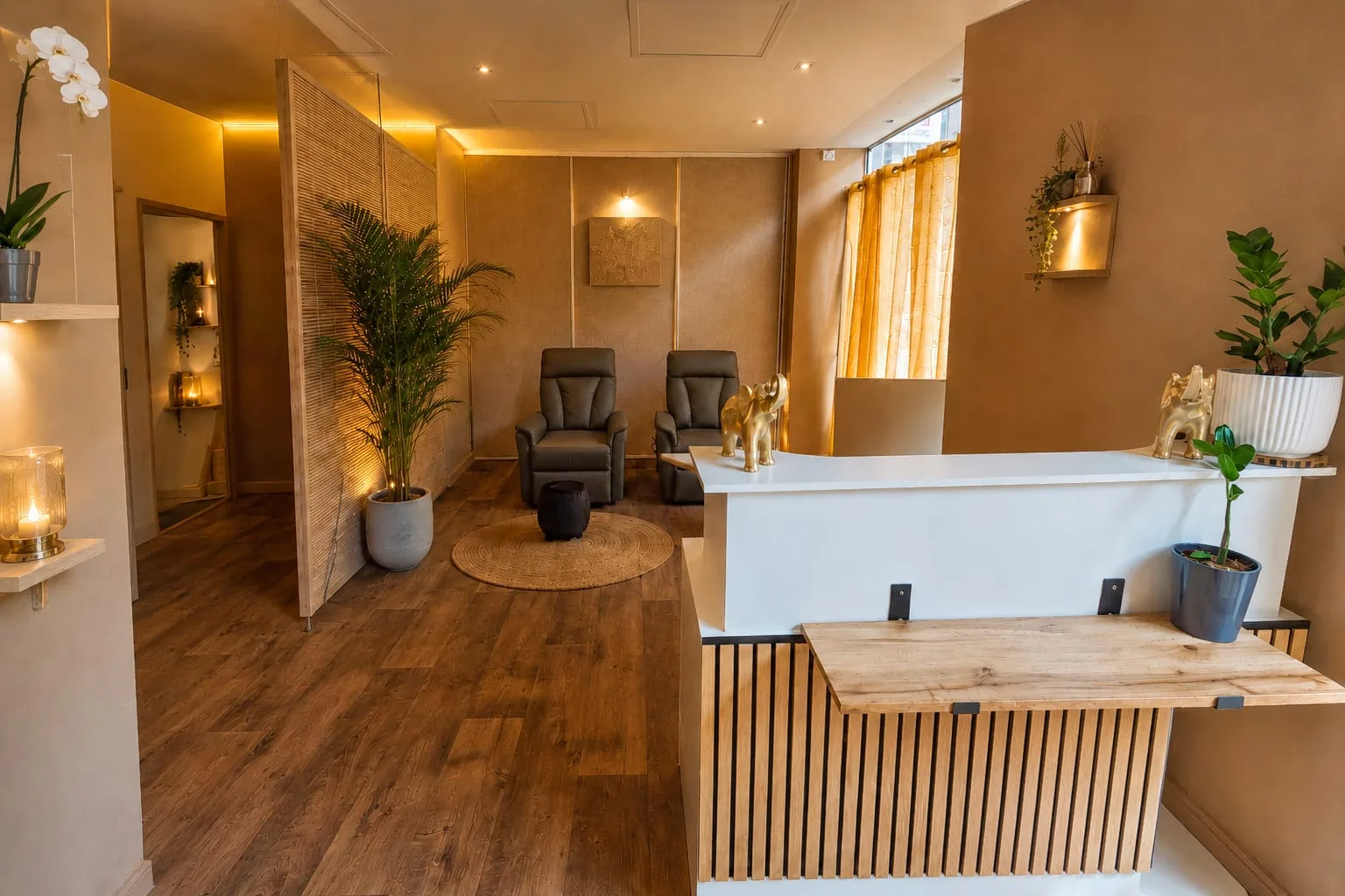 Raya Thaï Massage Bien-être - Onglerie Villefranche-sur-Saône - OneBooking