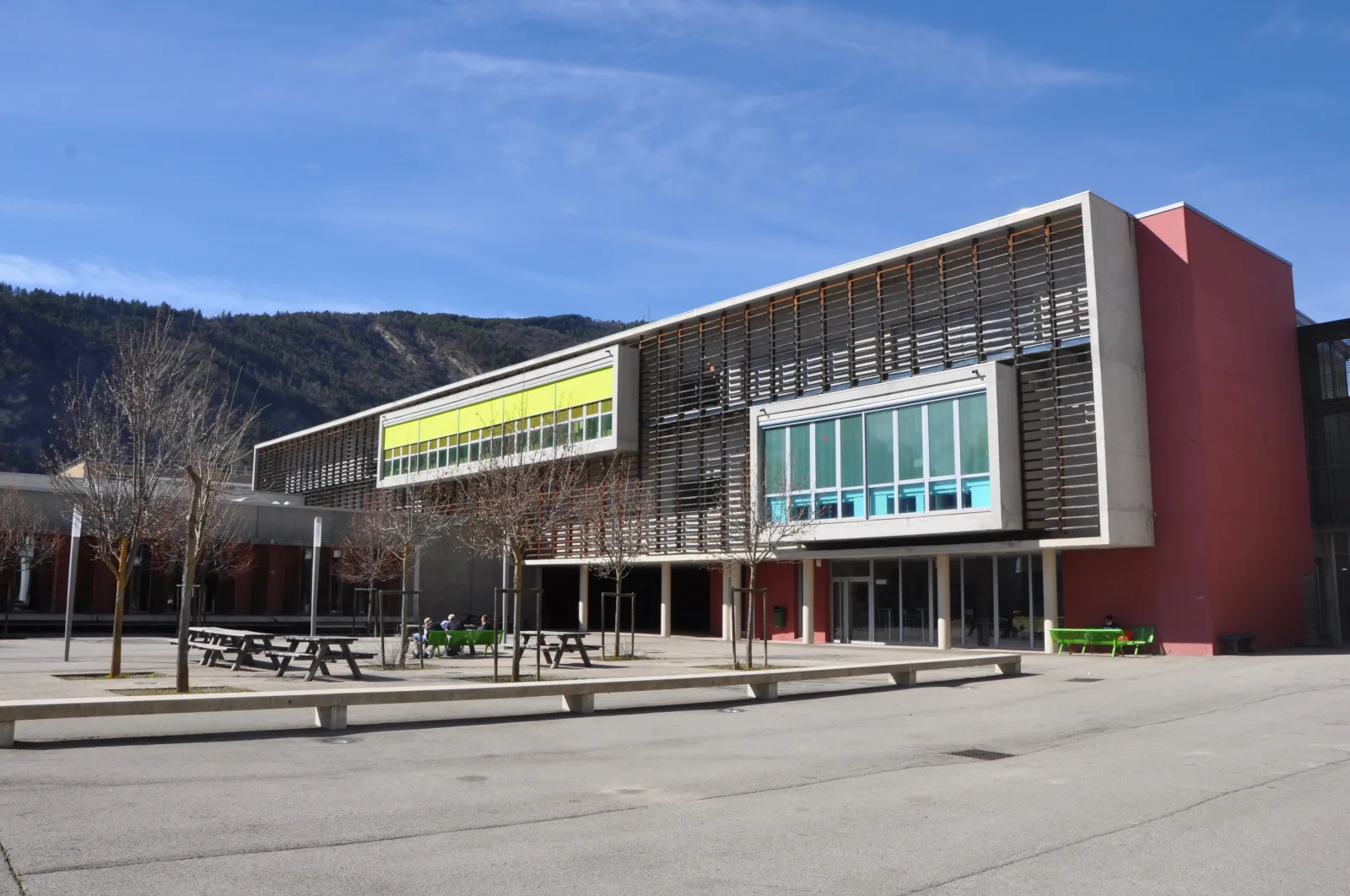 Lycée beau de Rochas