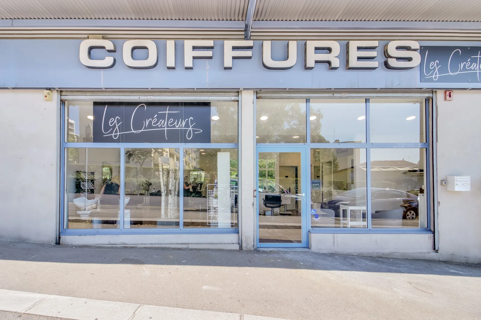 Les Créateurs - Coiffure Saint-Genis-Laval - Photo de couverture - OneBooking