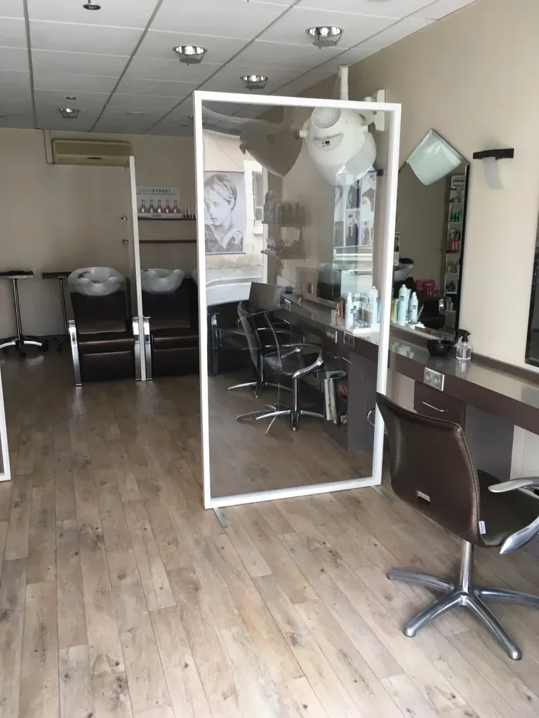 Salon ligne actuelle - Coiffure Châtellerault - OneBooking