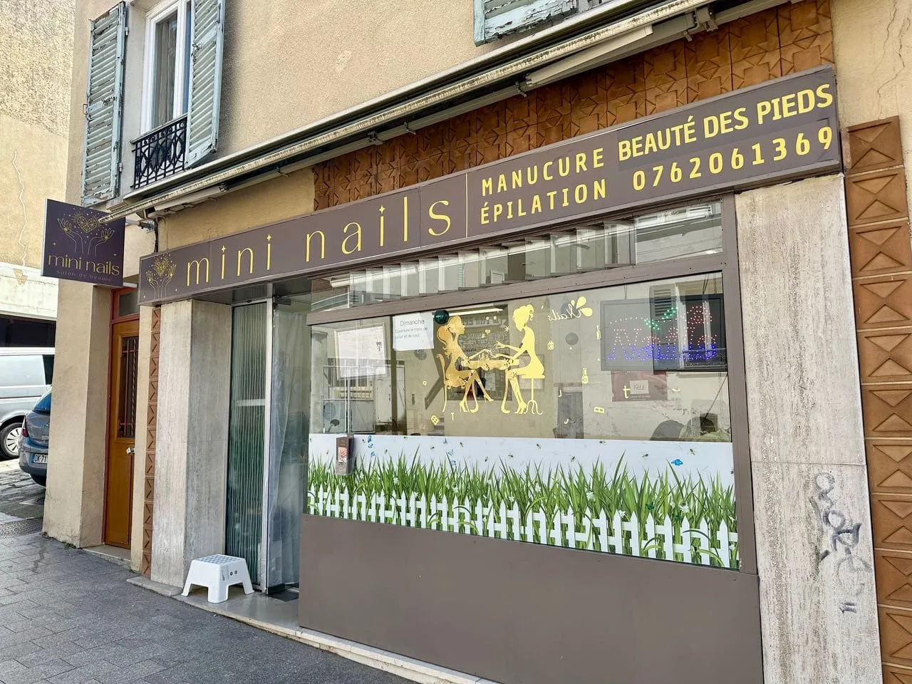Mini Nails - Onglerie Palaiseau - OneBooking