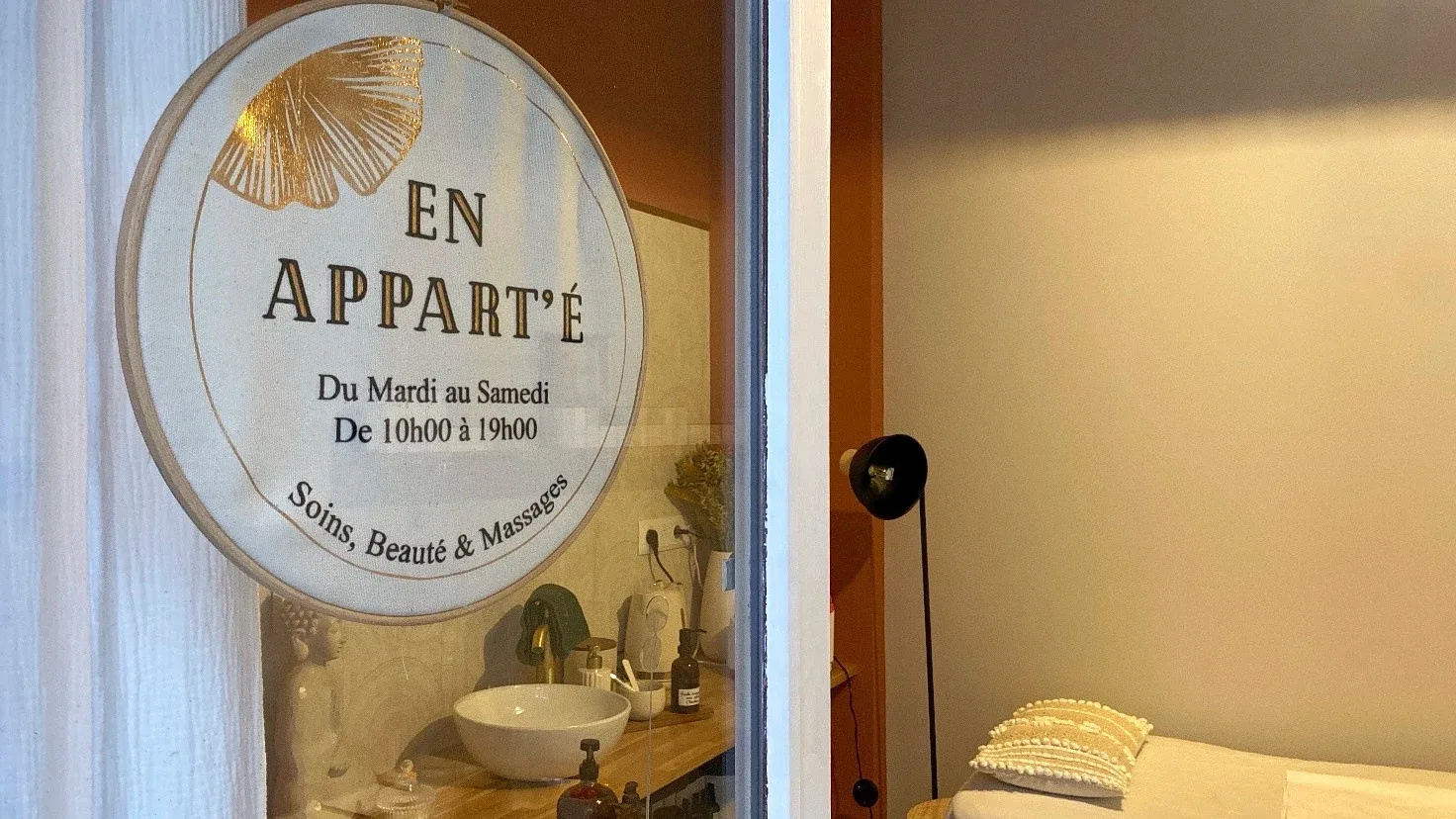 En Appart’é par Marie-Carole Demay - Sourcils & cils Toulouse - OneBooking