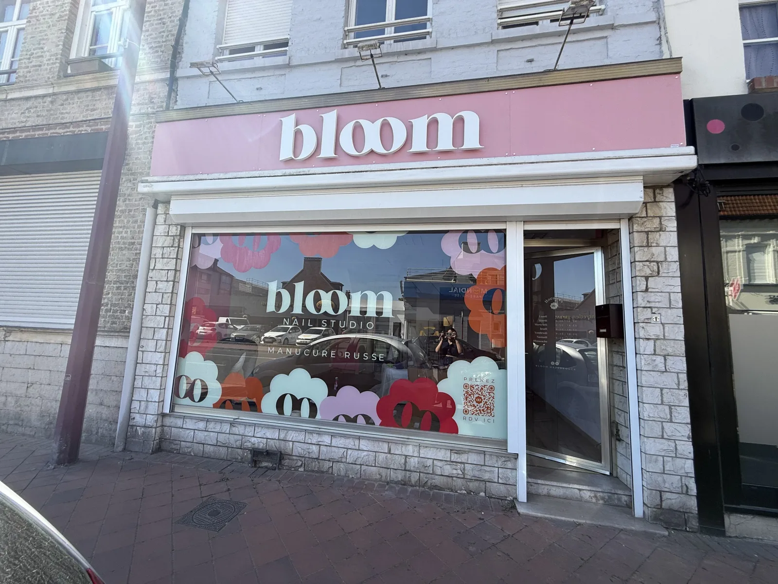 BLOOM NAIL STUDIO
