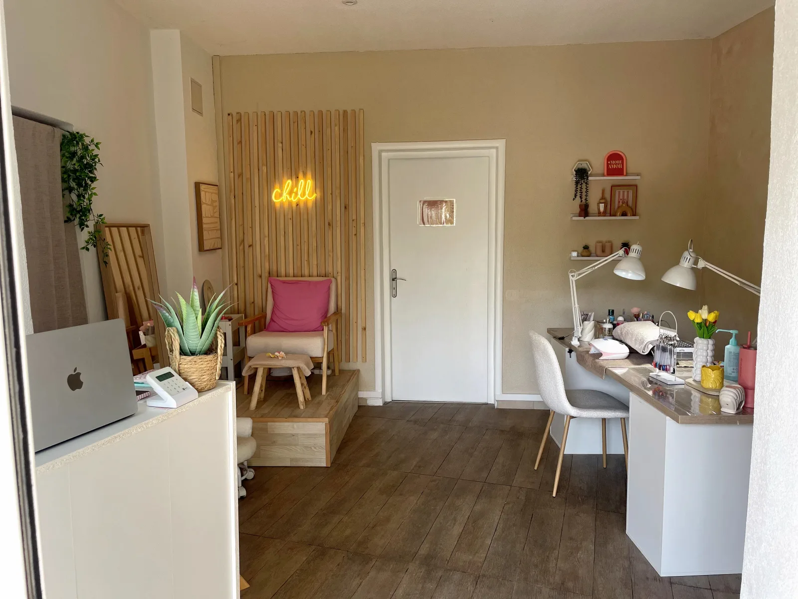 Beauty Nails Bar