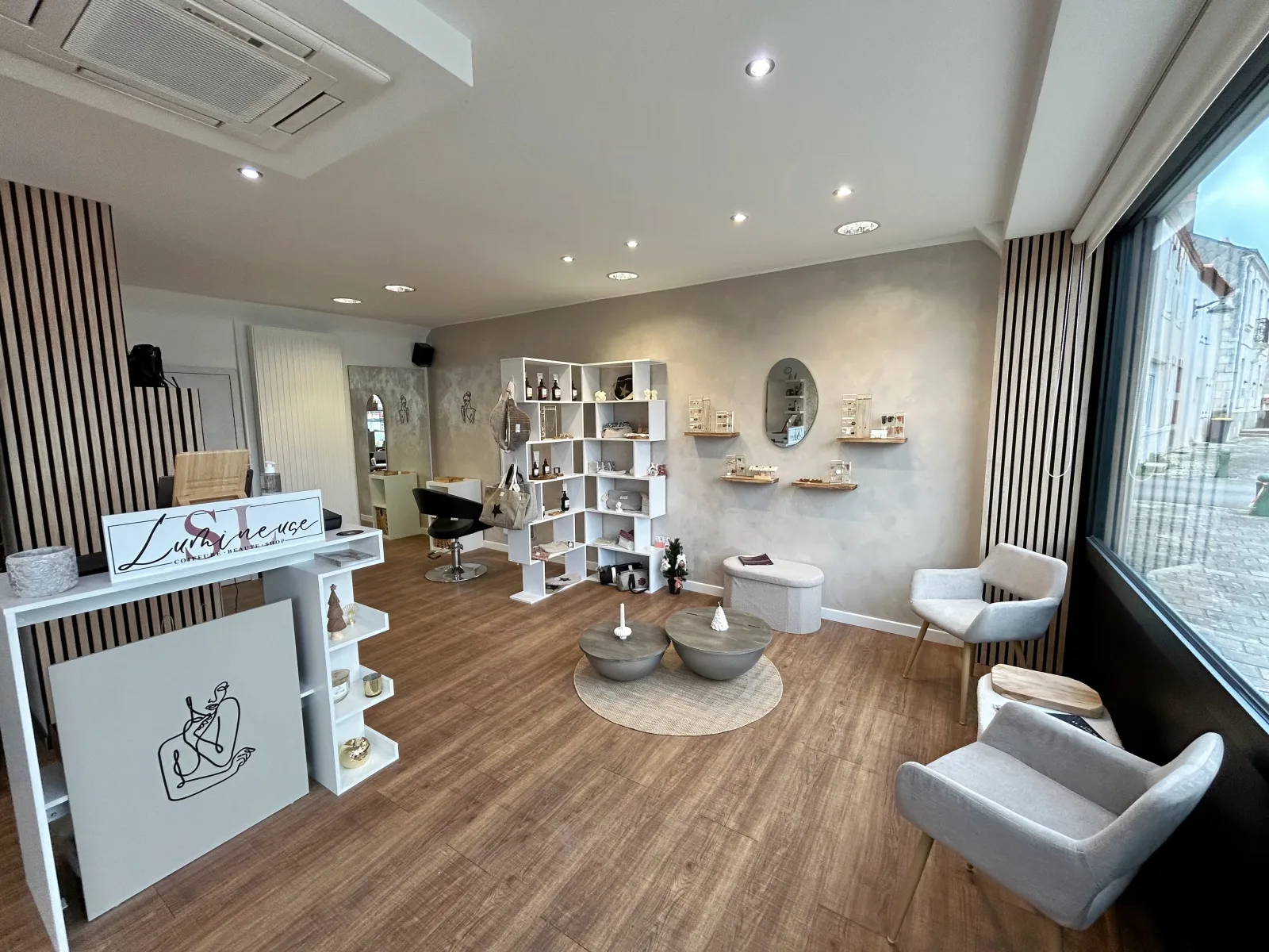 Salon Lumineuse