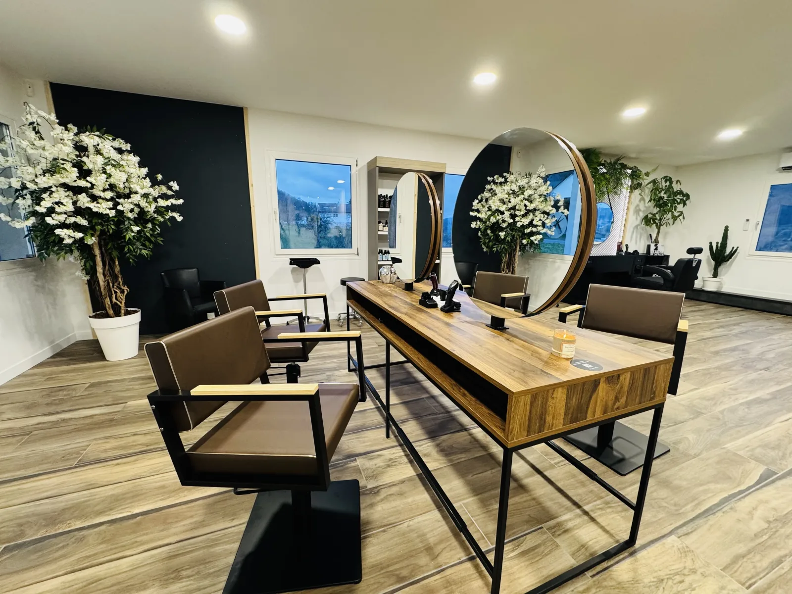 Mylène Studio.H Coiffure - Coiffure Échenoz-la-Méline - Photo de couverture - OneBooking