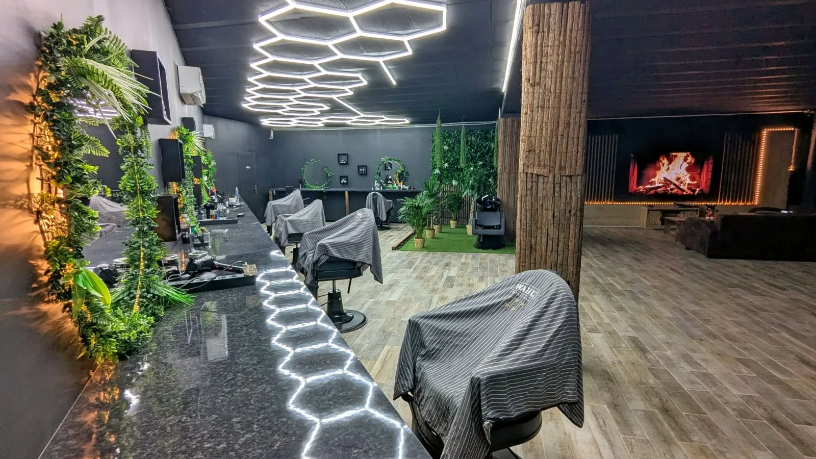 733 Barber Shop - Coiffeur & Barbier - Coiffure La Seyne-sur-Mer - Photo de couverture - OneBooking