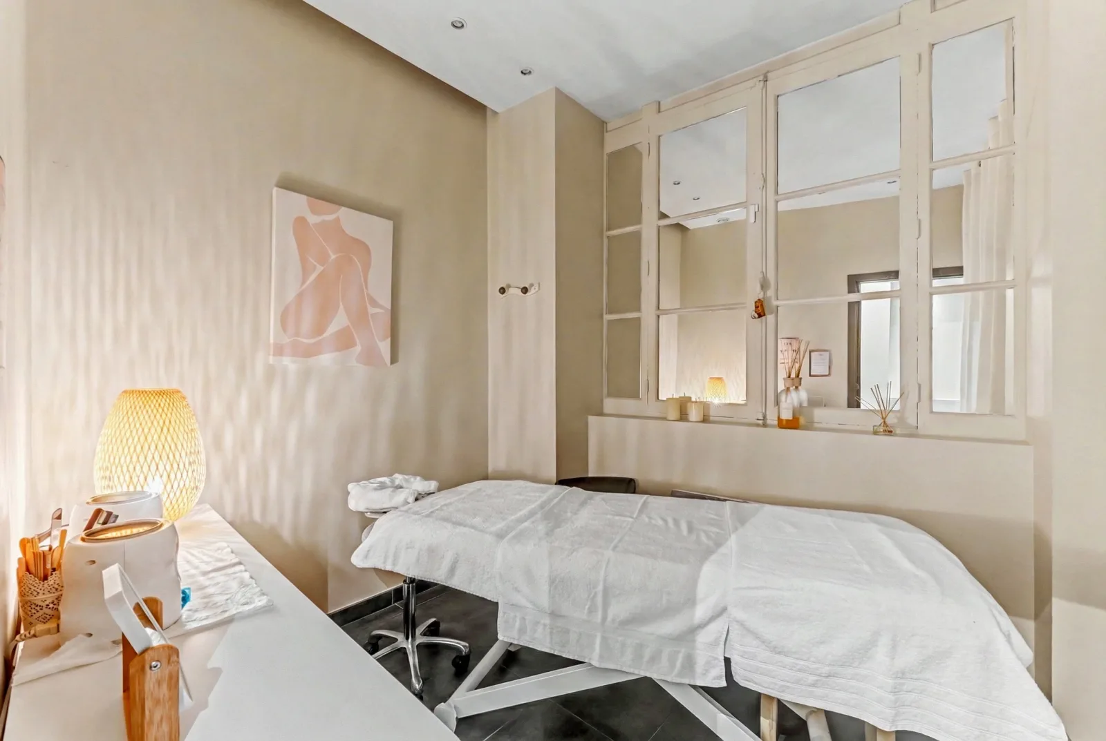Mademoiselle Relax  Pharaon - Salin - Onglerie Toulouse - OneBooking