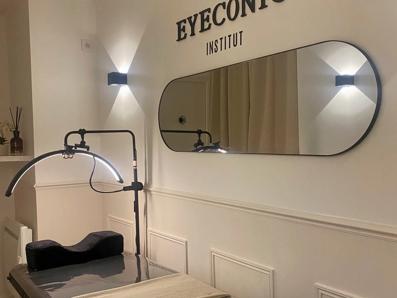 EYECONIC INSTITUT - Institut de beauté Cenon - OneBooking
