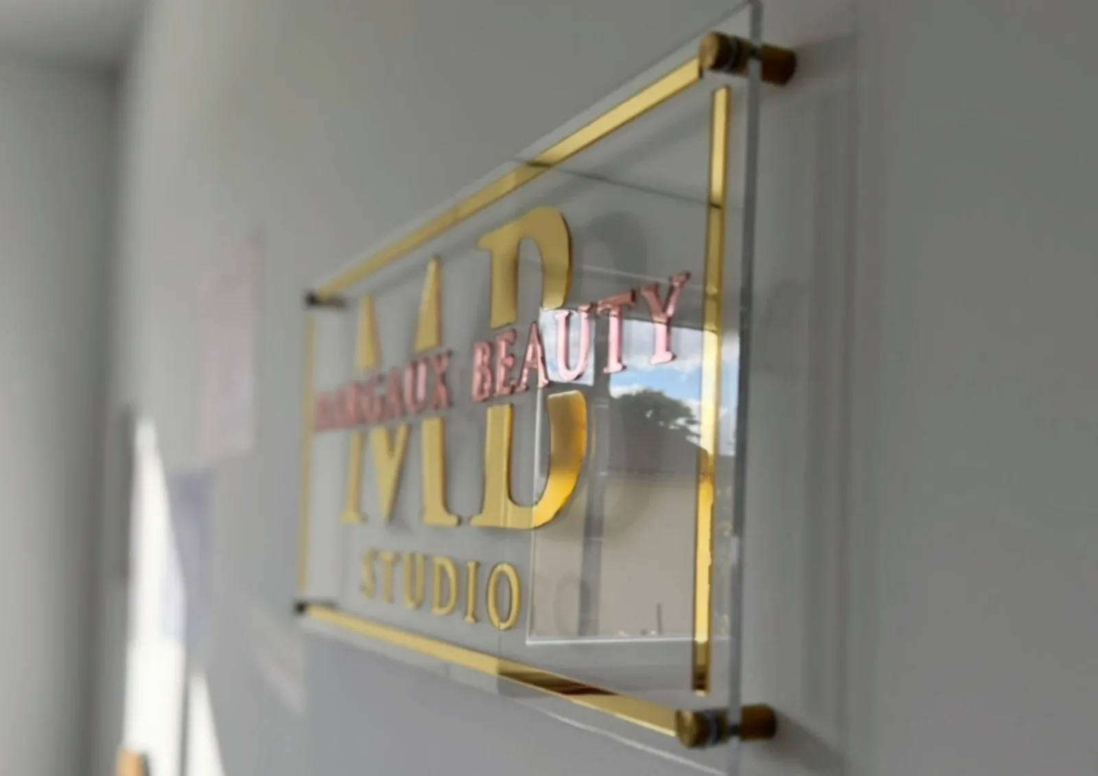 Margaux Beauty Studio - Onglerie Pau - OneBooking