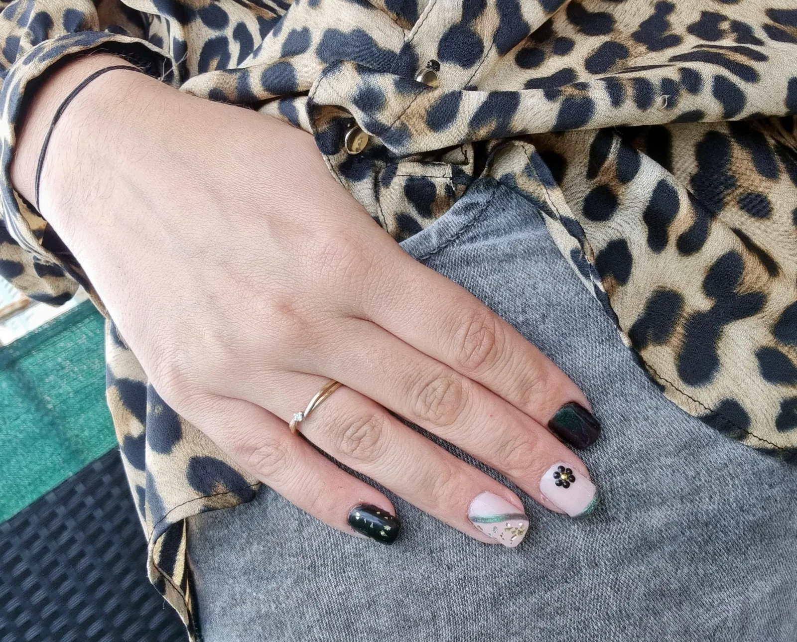 Les étoiles plein les ongles