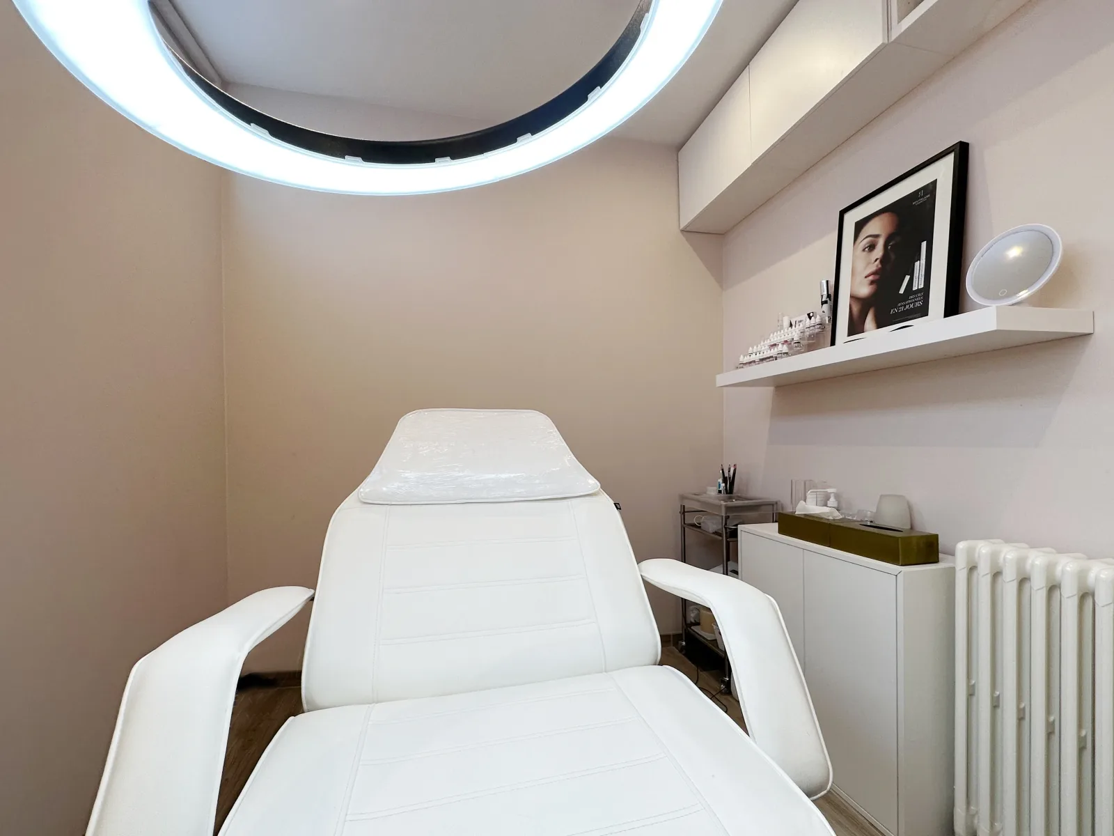 Cara Maquillage permanent - Épilation Saint-Jean-le-Blanc - OneBooking