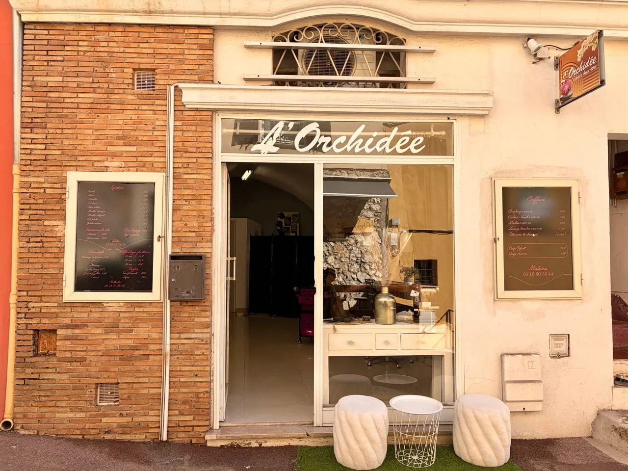 Orchidée Esthétique - Onglerie Villefranche-sur-Mer - Photo de couverture - OneBooking