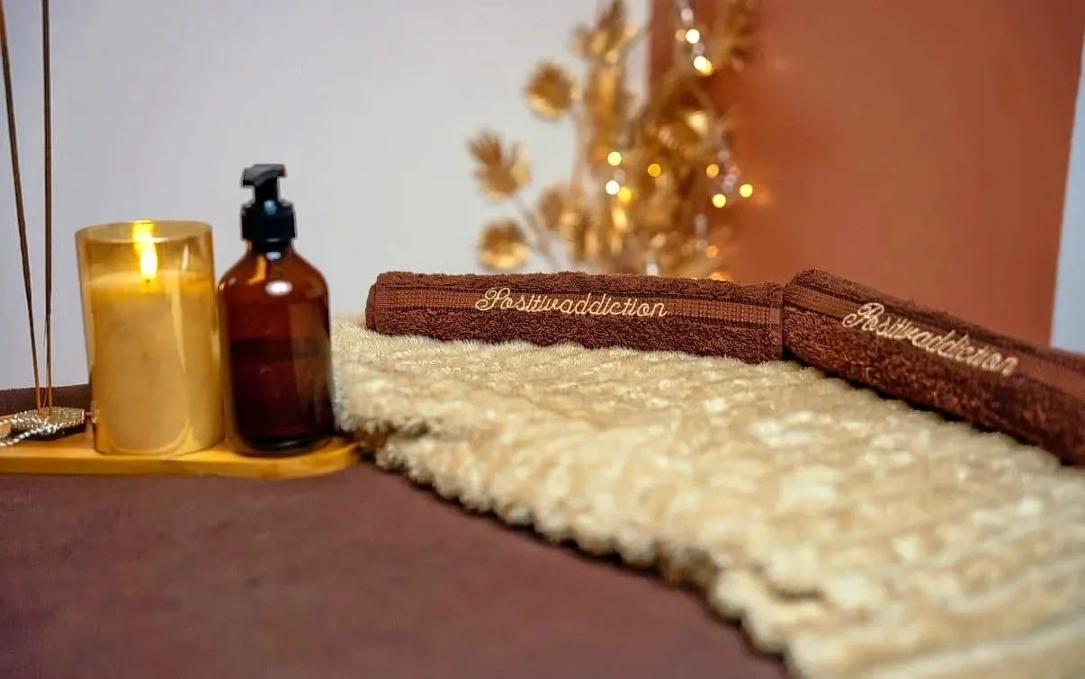 Positivaddiction Bordeaux : Massages, Renata, Shala, Madéro, Kobido, Head Spa - Massage Villenave-d'Ornon - OneBooking