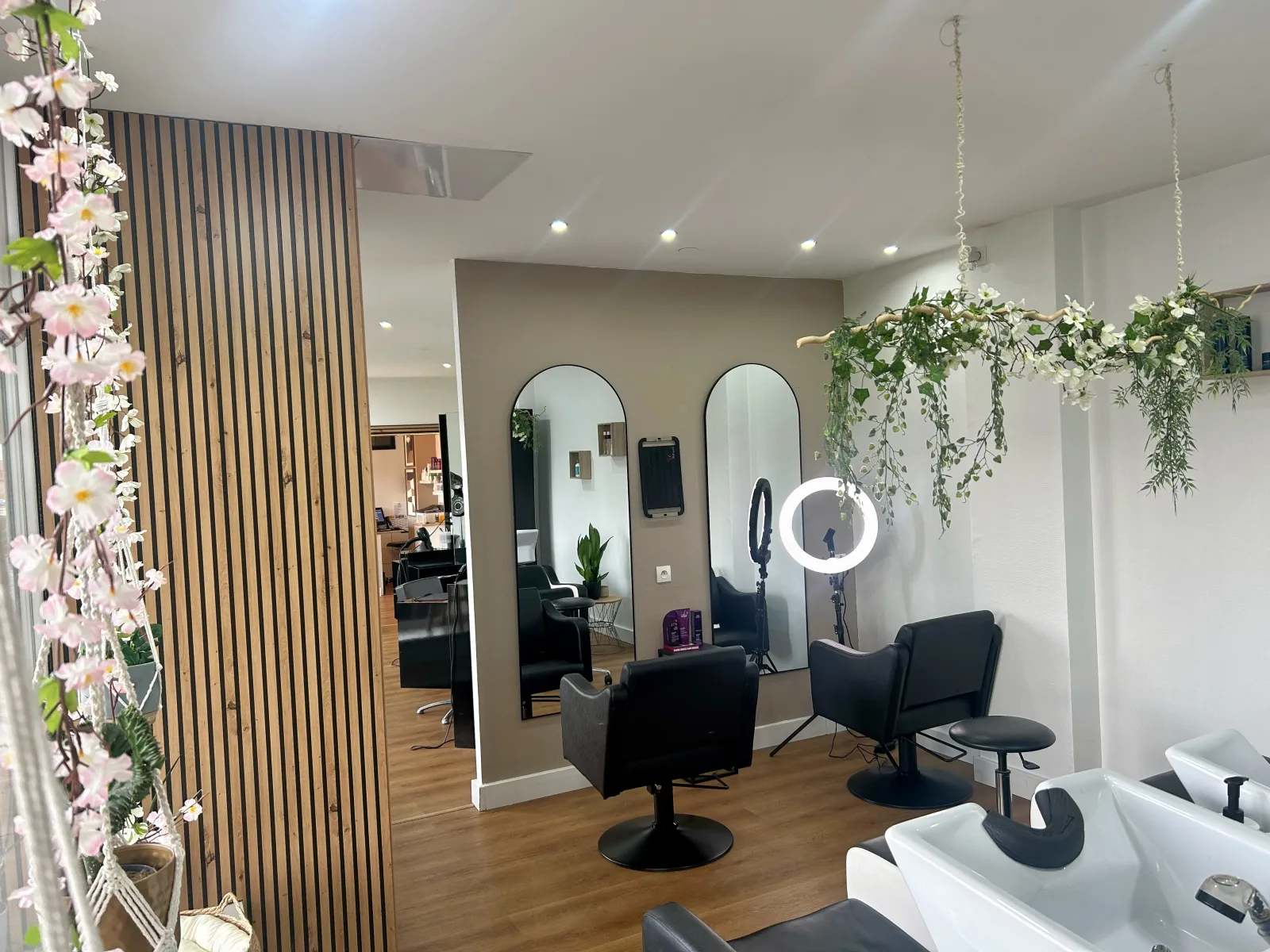 LG STUDIO - Coiffure Saint-Avold - OneBooking
