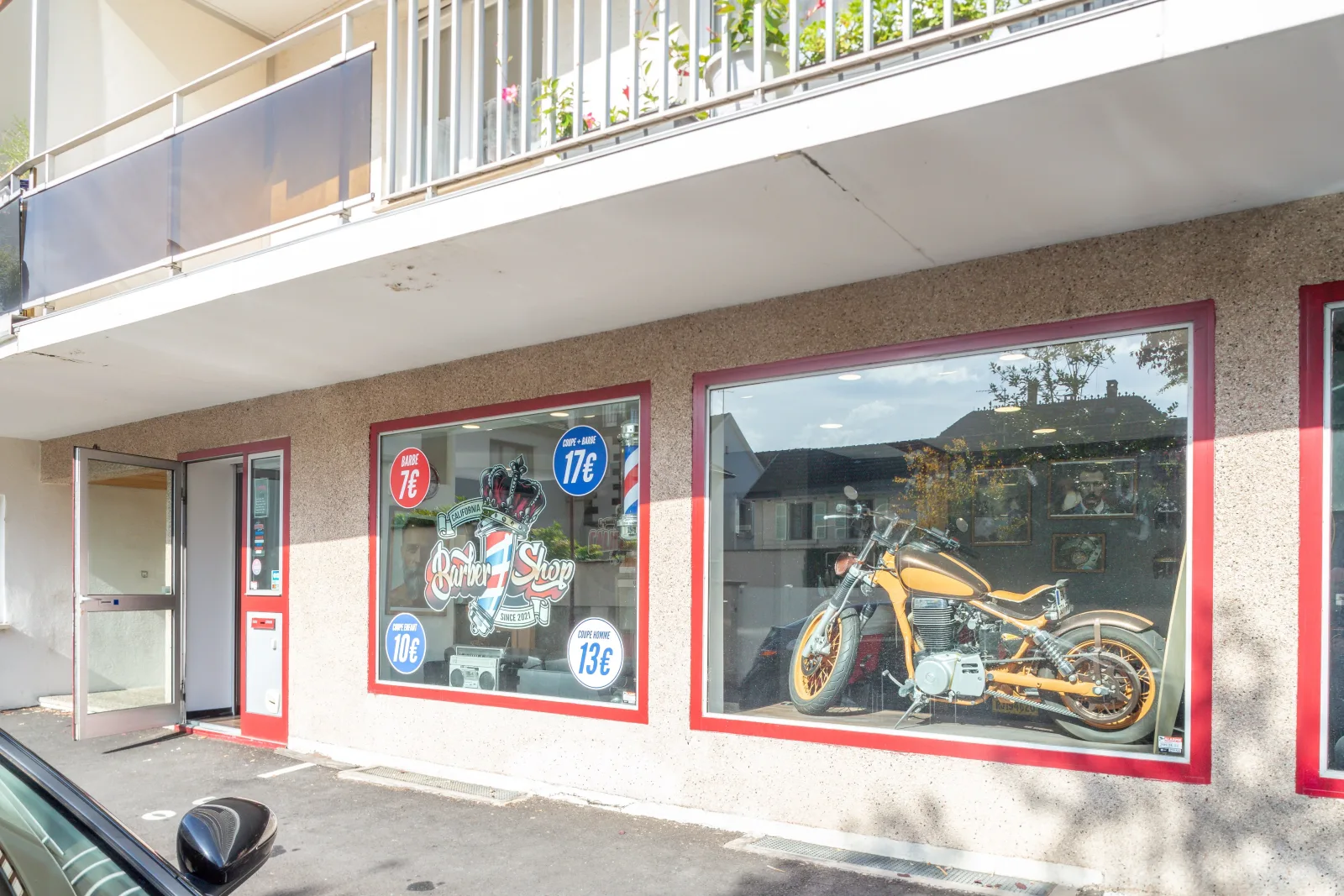 California Barber 67
