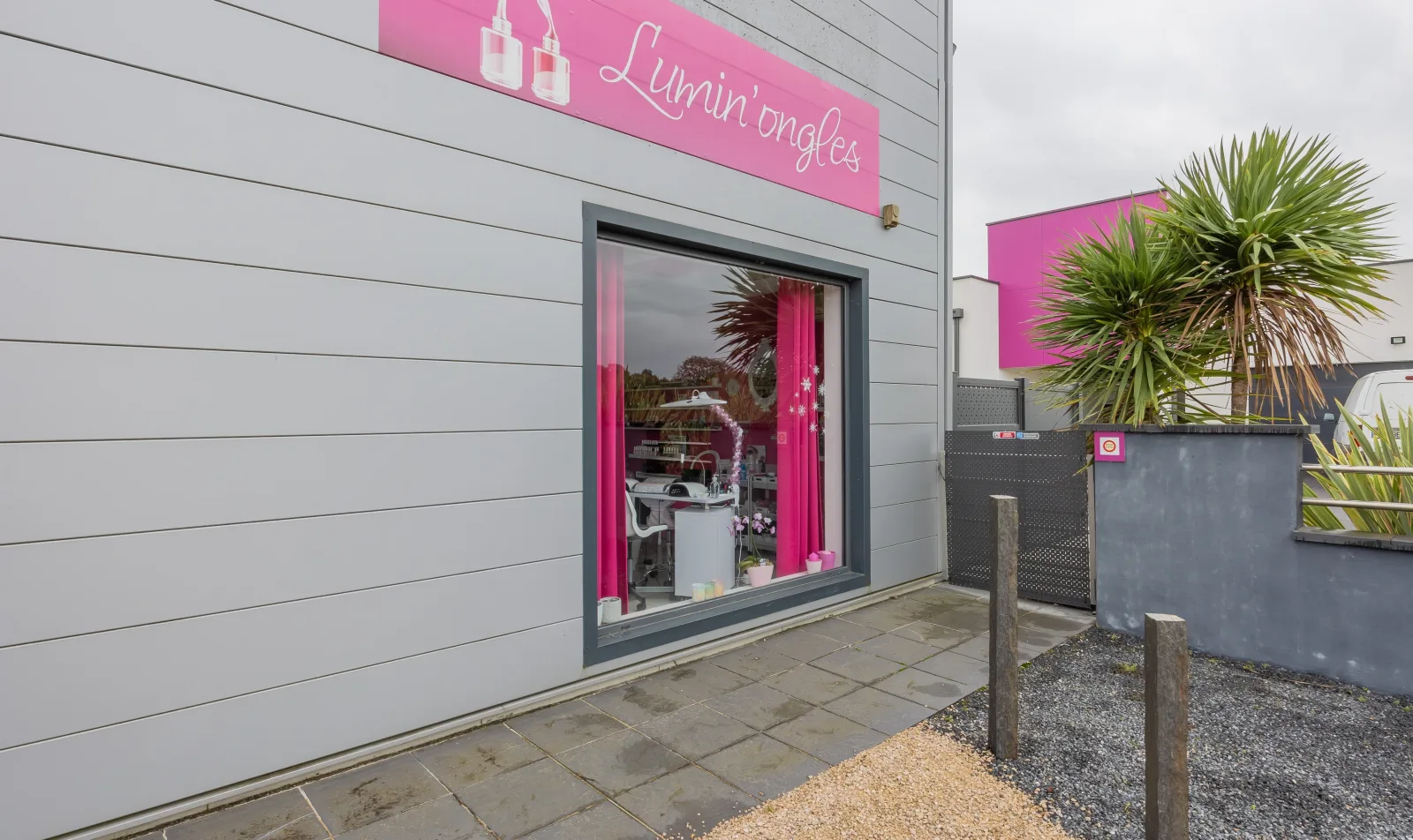 Lumin’ongles - Onglerie Cugnaux - OneBooking