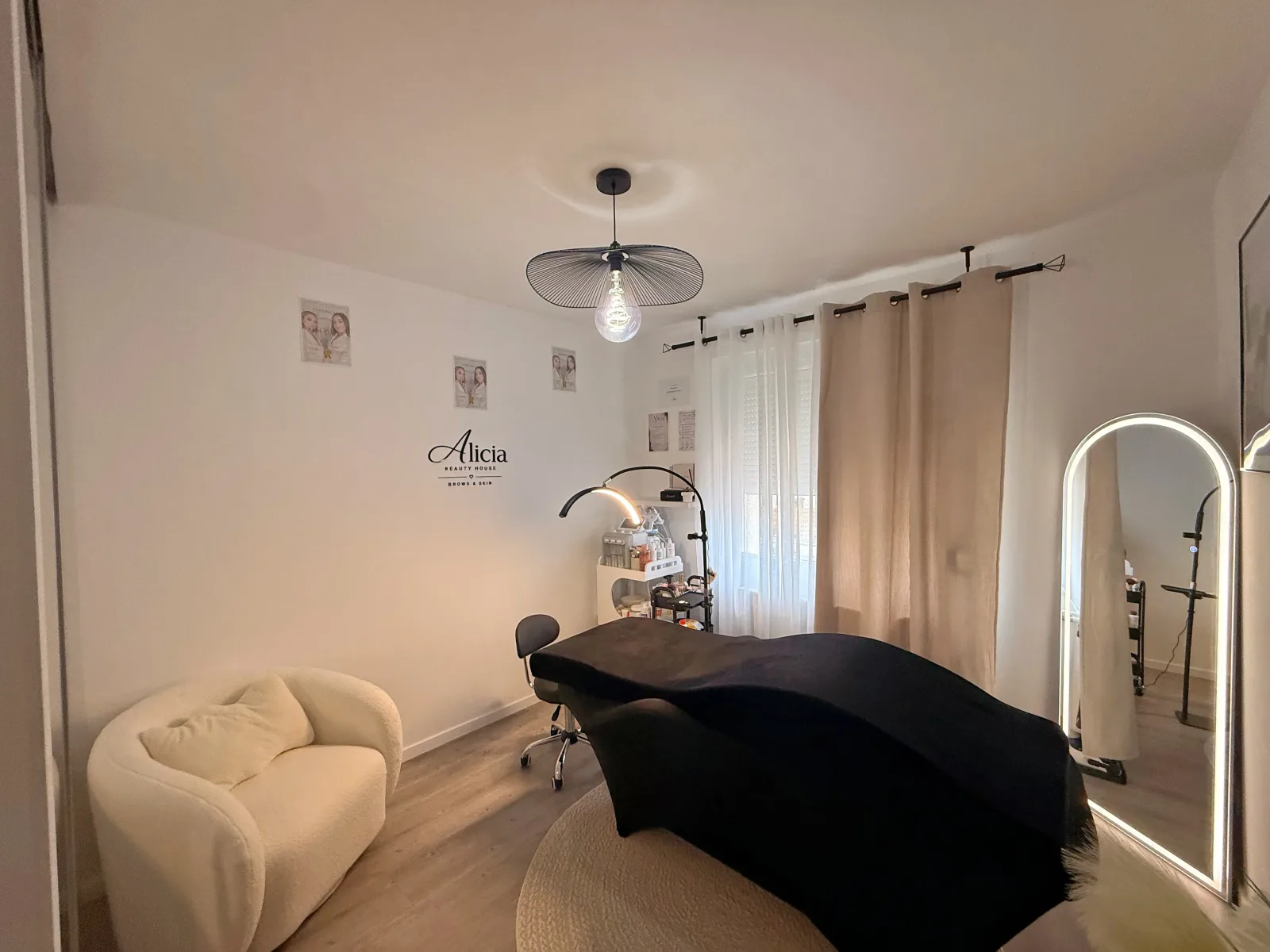 Alicia Beauty House